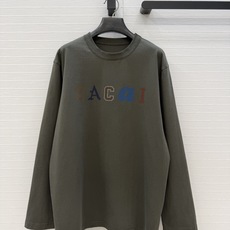 爆单推荐✅原单品质❤️saca*新品做旧洗水长袖T恤。领口定制工艺做法,彩色字母标签logo印花低调奢华,休闲减龄又时髦 爆单推荐✅原单品质❤️saca*新品做旧洗水长袖T恤。领口定制工艺做法,彩色字母标签logo印花低调奢华,休闲减龄又时髦
