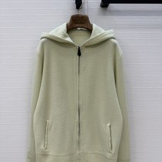 高端品质!LP高智感穿搭❤️26早秋新品蜂窝针织羊绒连帽外套,拼色小细节慵懒自在的氛氛围!瑞士机织工艺打造低调奢华的高级 高端品质!LP高智感穿搭❤️26早秋新品蜂窝针织羊绒连帽外套,拼色小细节慵懒自在的氛氛围!瑞士机织工艺打造低调奢华的高级