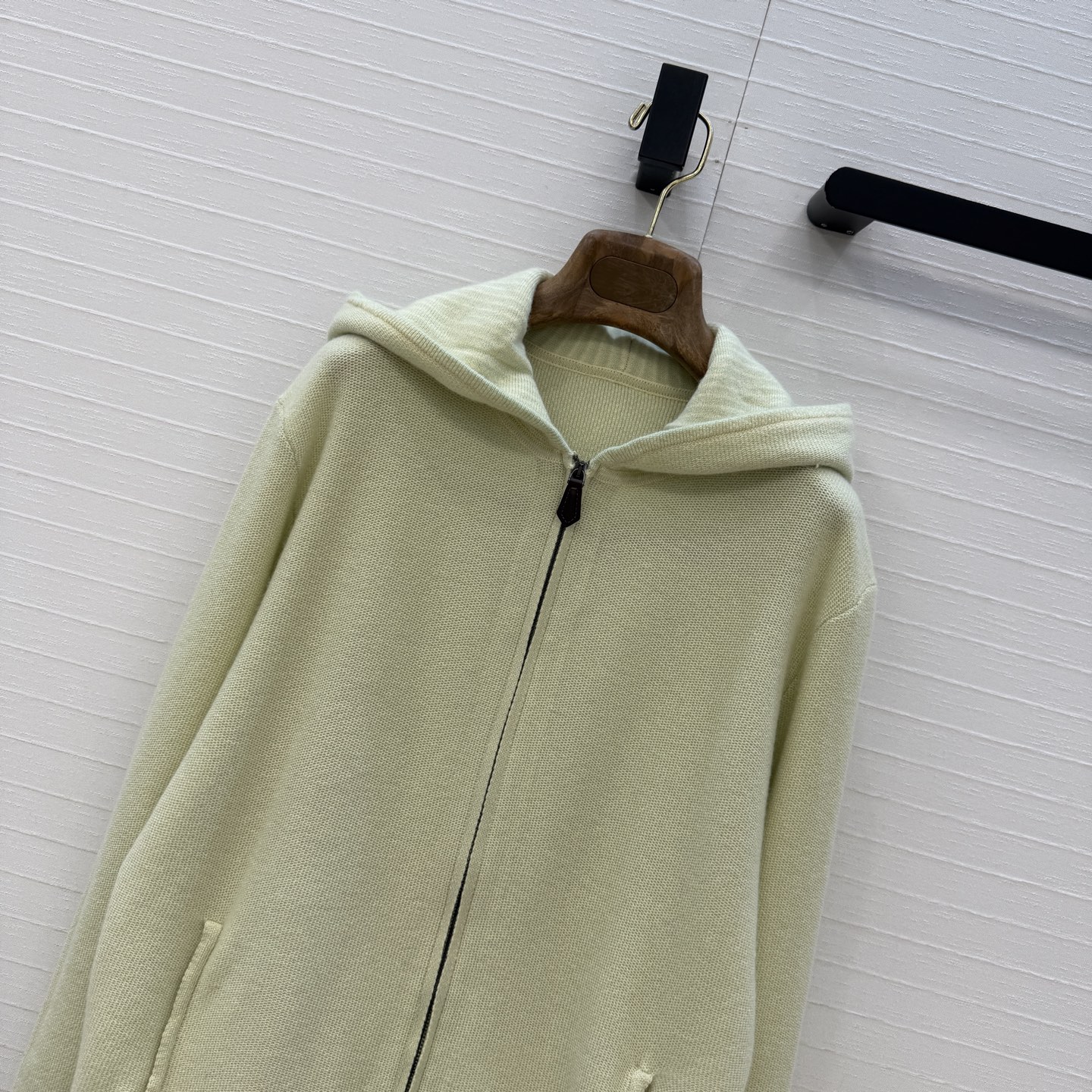 高端品质！LP高智感穿搭❤️26早秋新品蜂窝针织羊绒连帽外套，拼色小细节慵懒自在的氛氛围！瑞士机织工艺打造低调奢华的高级