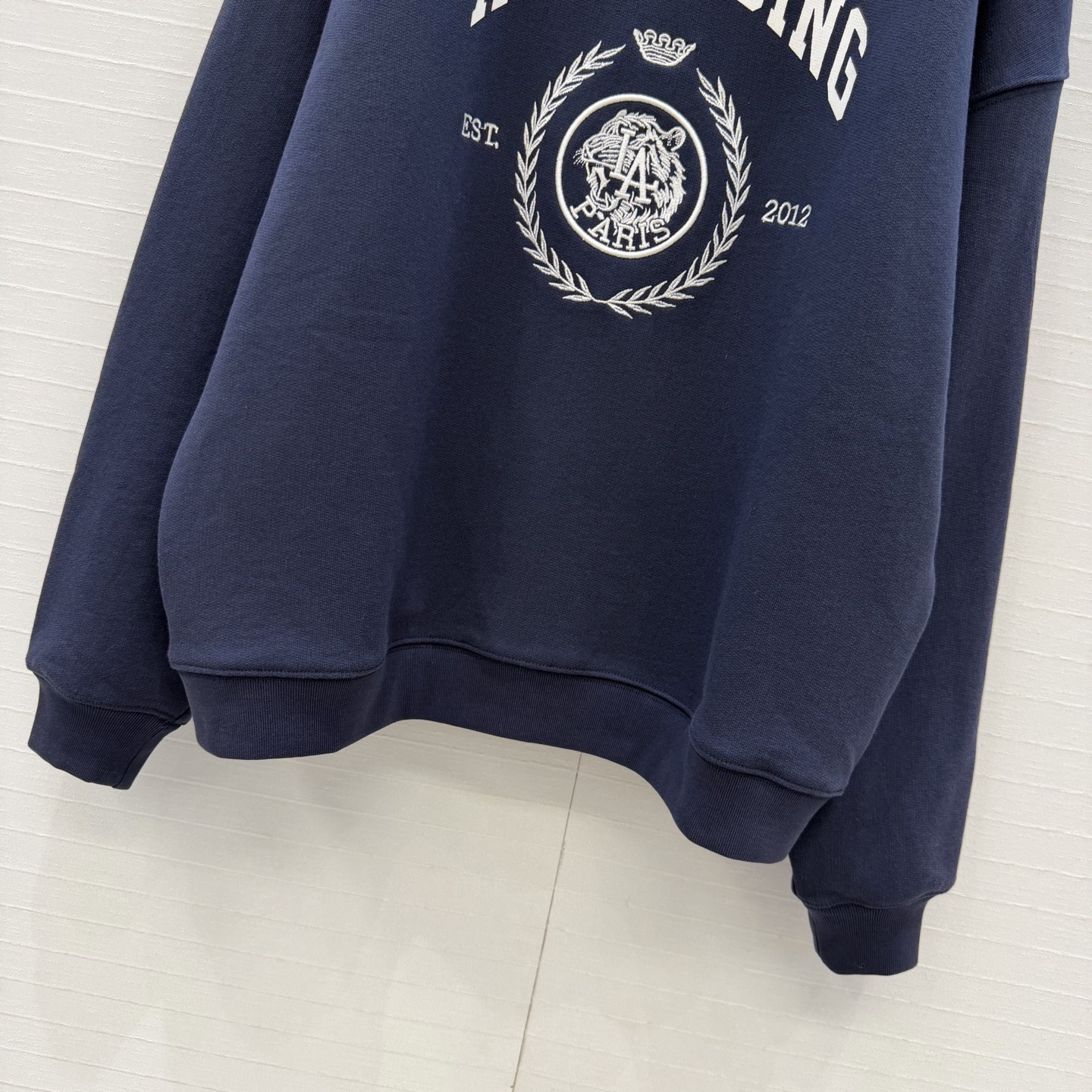 高端品质❤️ANINE BING 水洗蓝抓绒圆领卫衣，美式复古街头风，简单复古的徽标logo印花图案低调时髦，宽松落肩慵