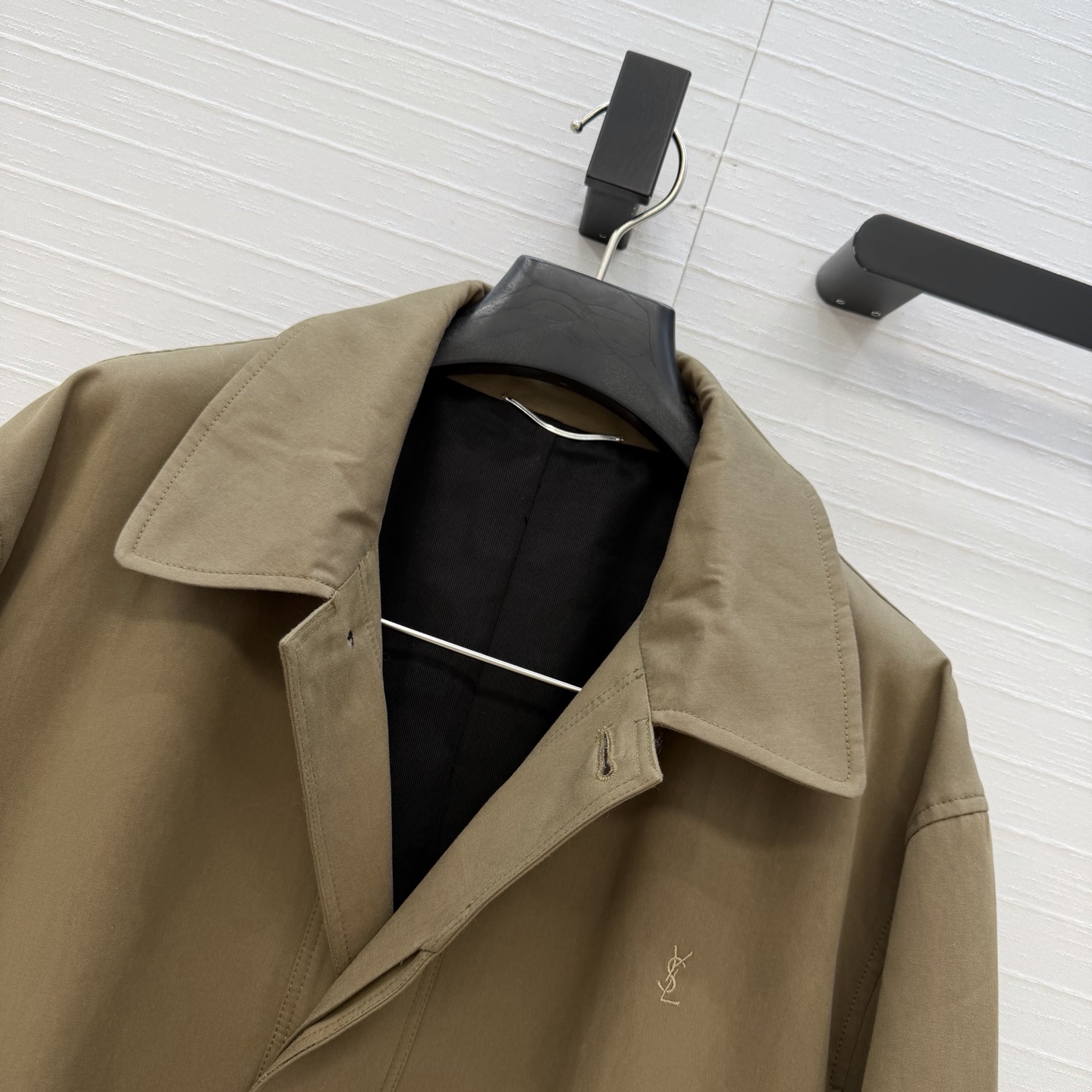 高端原单品质，slp新品复古摩登褐色棉服夹克外套！原版定制进口洗水棉面料质感挺阔舒适！立体剪裁利落版型简约不失细节感，复