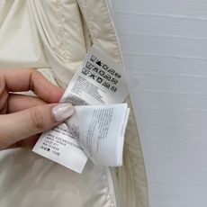 原单品质❤️Gan* Goo*加拿大鹅Clair防风连帽羽绒服马甲背心,秋冬必入经典收腰版型秋冬叠搭神器!保暖又显瘦的 原单品质❤️Gan* Goo*加拿大鹅Clair防风连帽羽绒服马甲背心,秋冬必入经典收腰版型秋冬叠搭神器!保暖又显瘦的