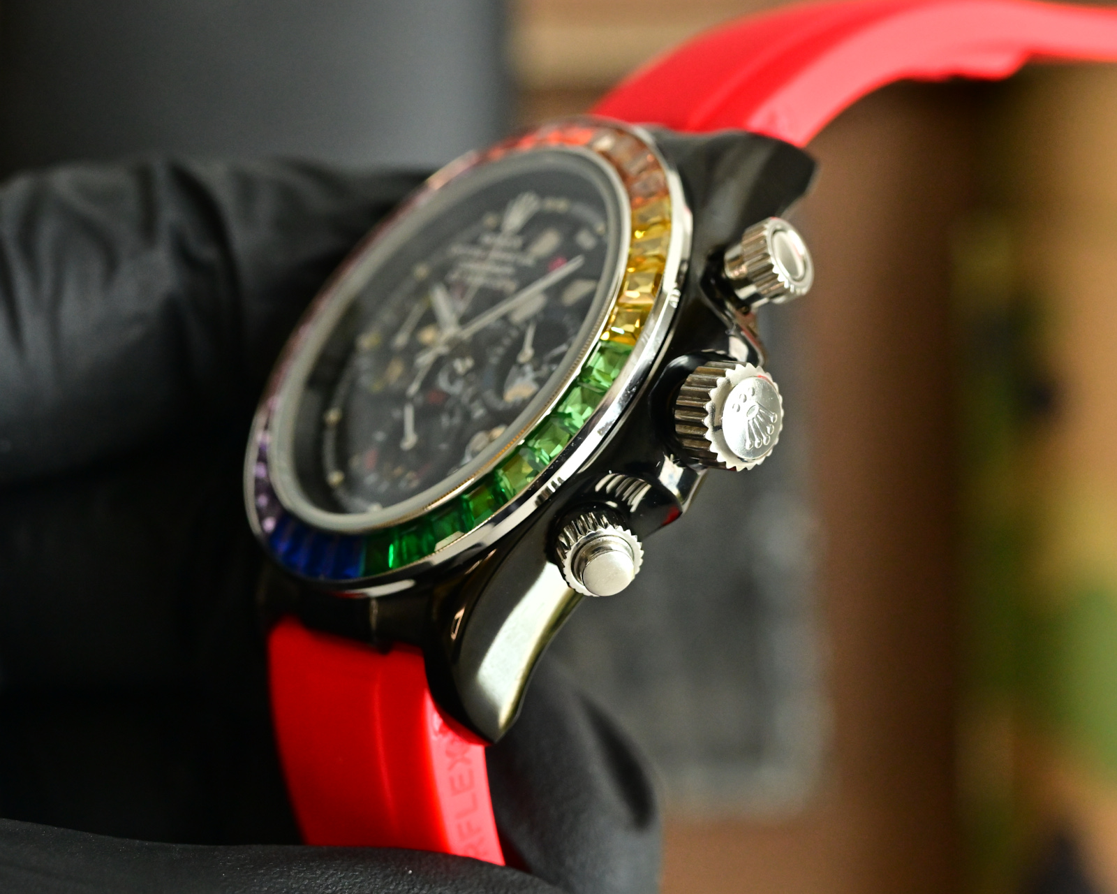 Rolex Daytona black case, rainbow gem bezel, black dial, red rubber strap 43mm Men's Automatic