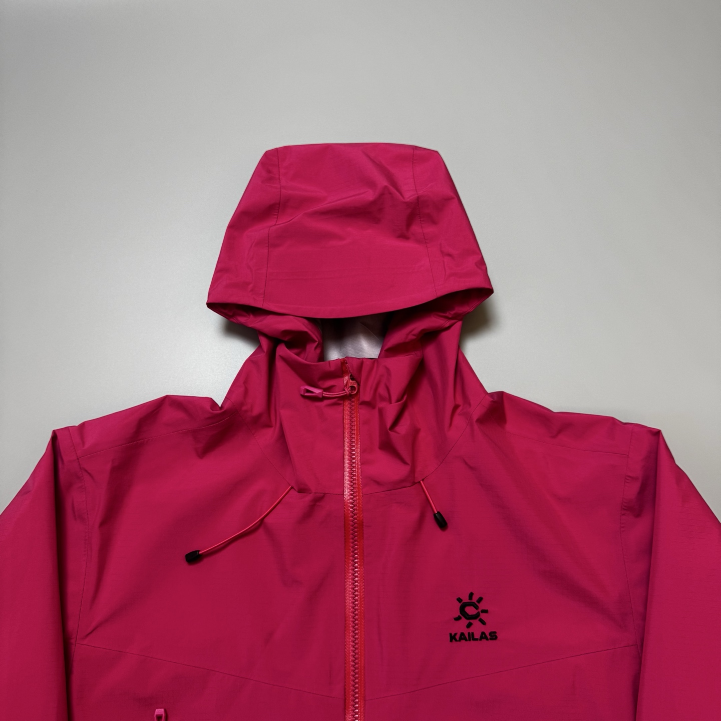 KAILAS Chaqueta de Senderismo Ligera e Impermeable para Mujer 4 i1755452605438 7504 0 2