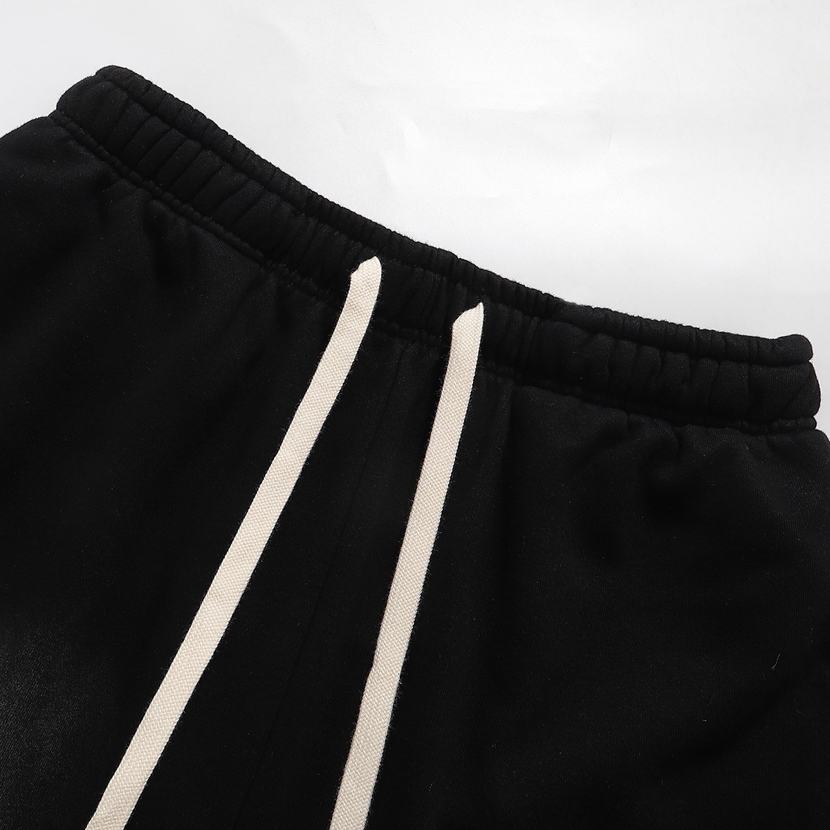 “FH 2506 Black Cotton Shorts with Pure Water Washed Logo for Old” - 图片 3