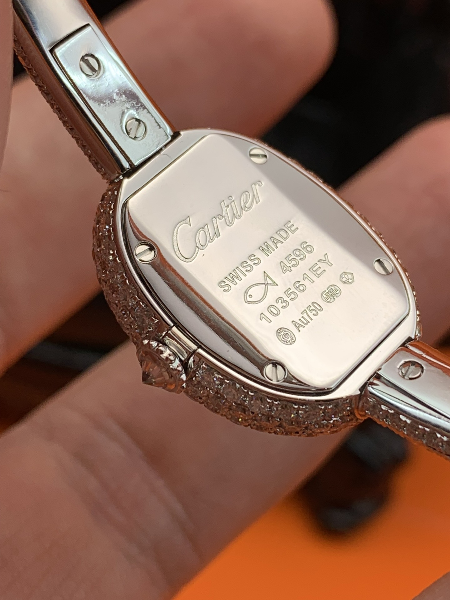 Cartier 新款卡地亚浴缸满钻