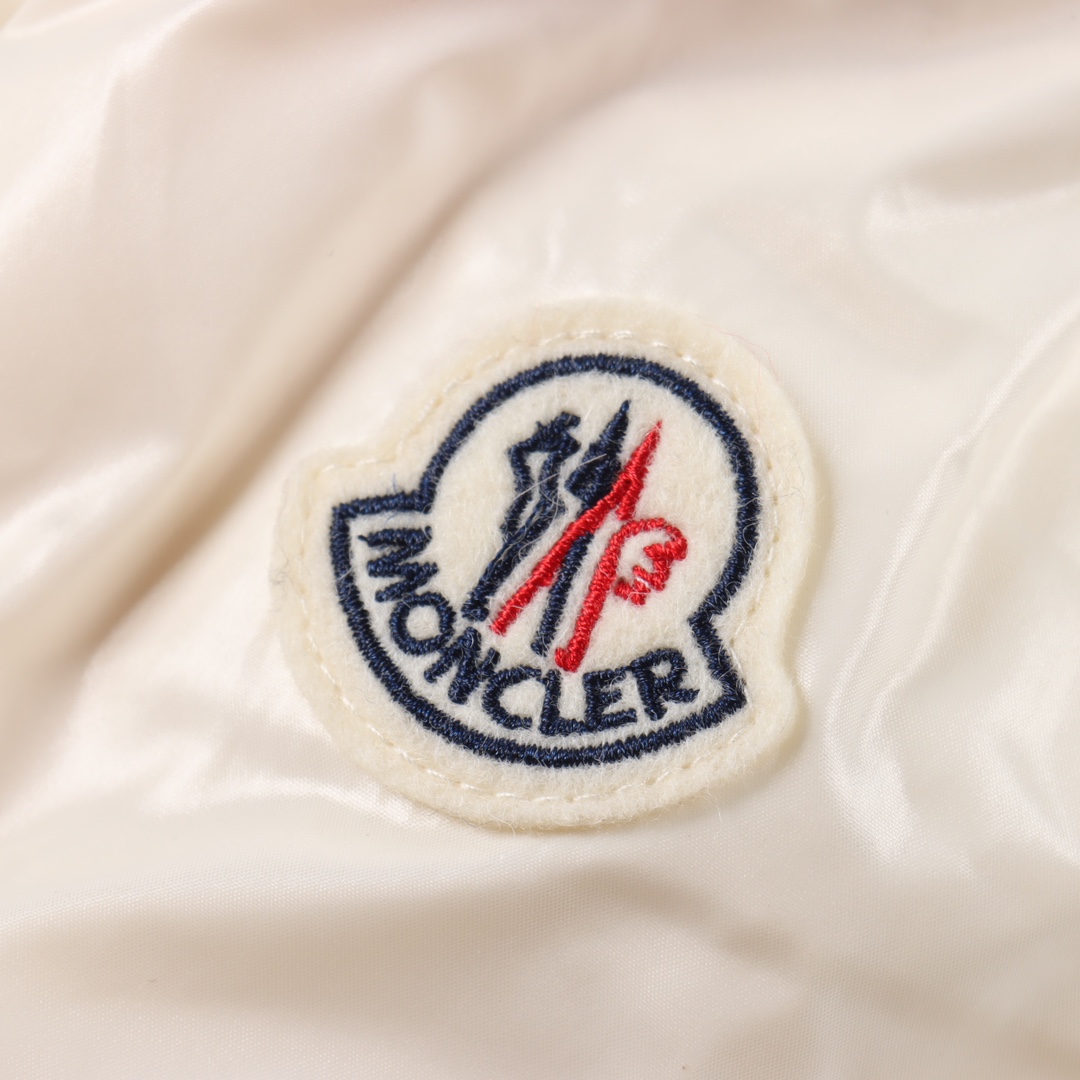 MONCLER/蒙口MC 面包羽绒服 贸易公司订单尾货