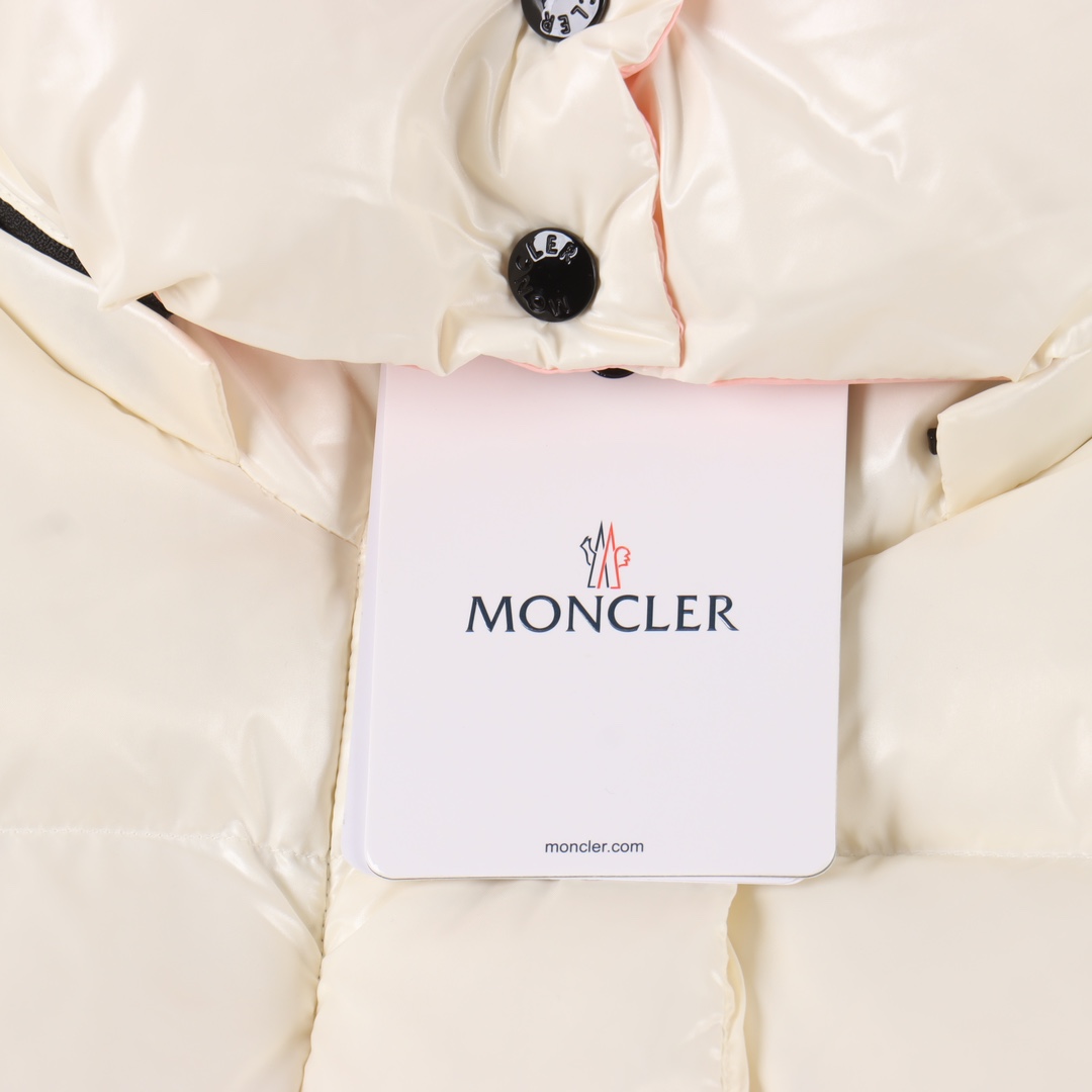 MONCLER/蒙口MC 面包羽绒服 贸易公司订单尾货