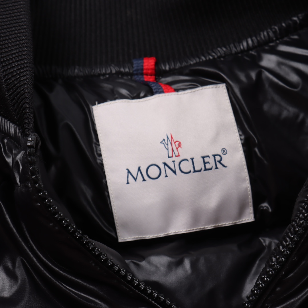 Moncler 女士Merlat（罗纹短款）绗缝软壳面料羽绒飞行员夹克