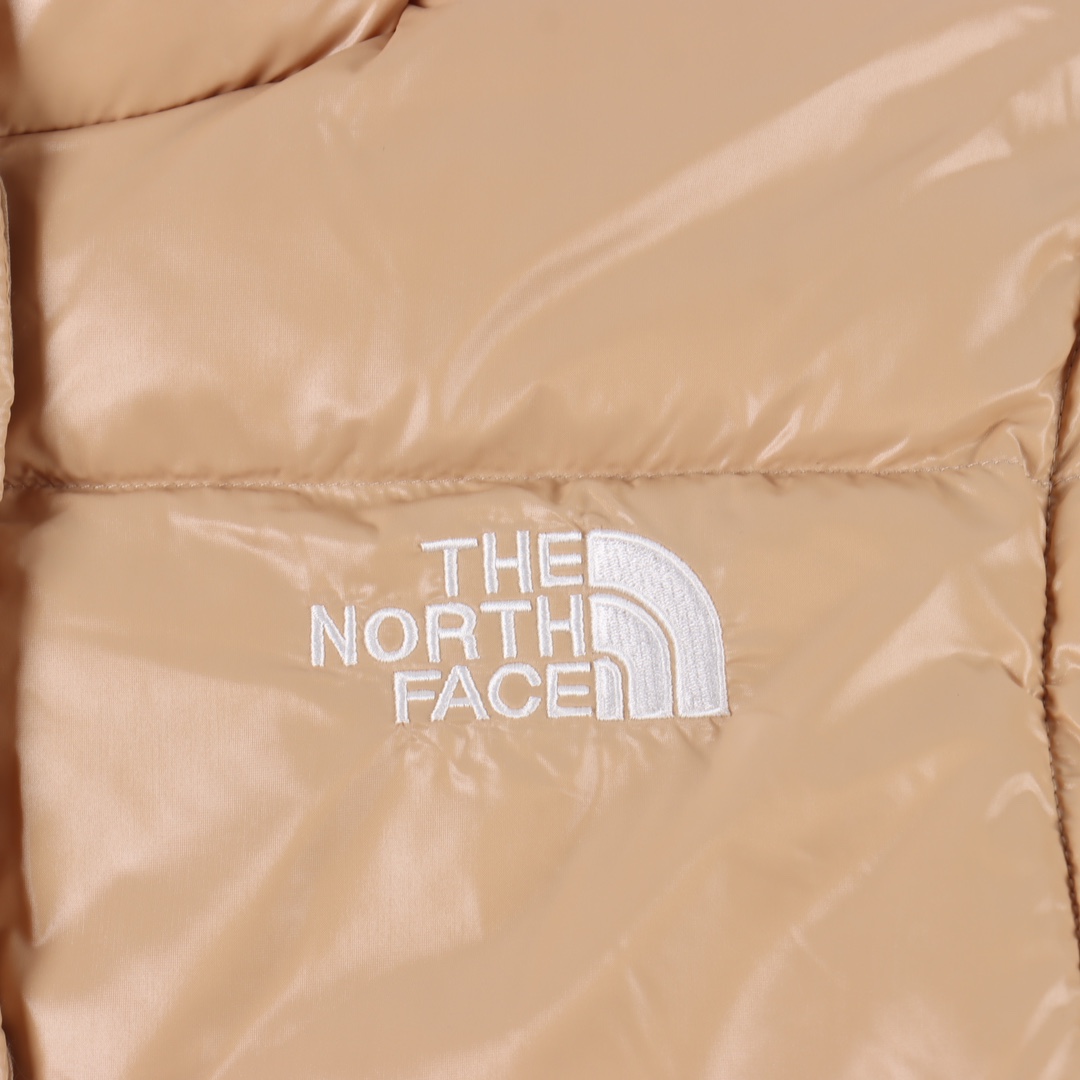 THE NORTH FACE TNF 北面 22SS 86短款北面二合一脱袖羽绒服-Chinese UA Cheap High Quatity Brand Clothes Bags handbags Sneakers wholesale wholesaler seller from China Factory suppliers Fashion Clothing Shoes best Quality Beautiful Price THE NORTH FACE TNF 北面 22SS 86短款北面二合一脱袖羽绒服