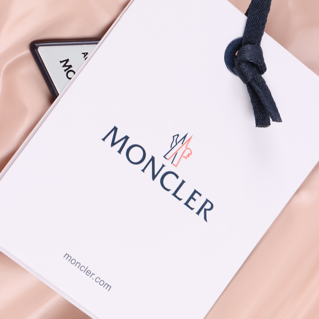 Moncer/蒙口玛雅陈奕迅同款羽绒服