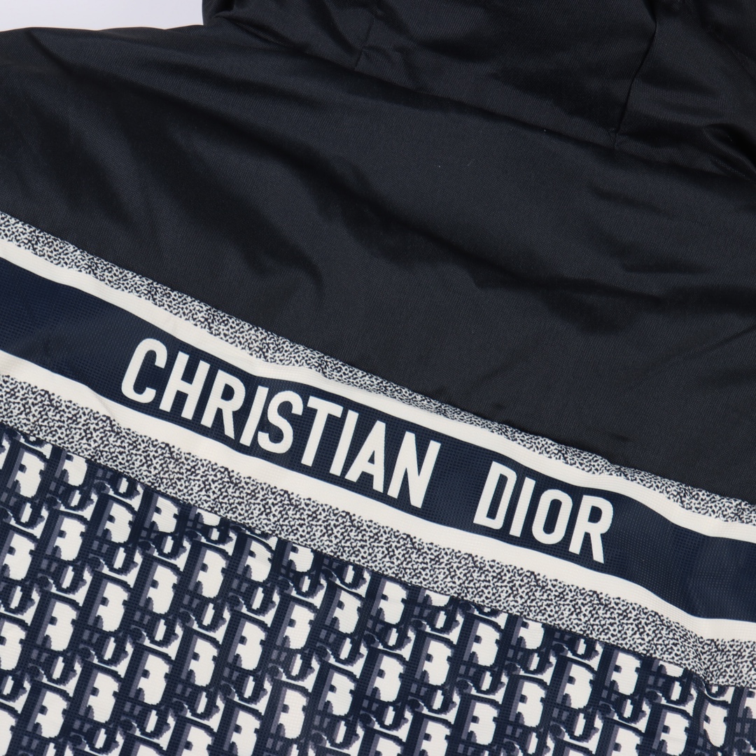 Dior/迪奥 经典满印老花双面穿羽绒服-Chinese UA Cheap High Quatity Brand Clothes Bags handbags Sneakers wholesale wholesaler seller from China Factory suppliers Fashion Clothing Shoes best Quality Beautiful Price Dior/迪奥 经典满印老花双面穿羽绒服