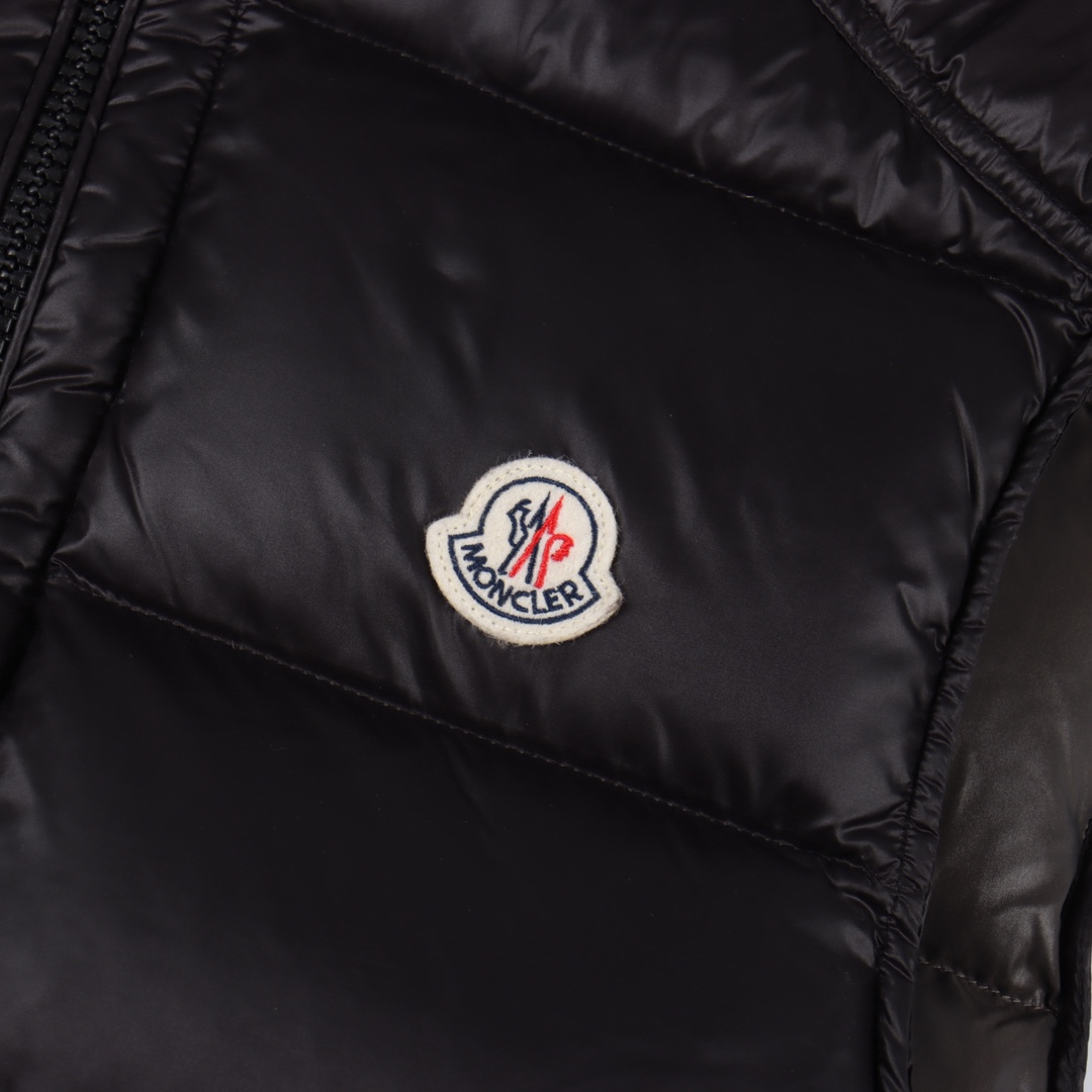 ONCLER/蒙口 经典立领连帽羽绒马甲-Chinese UA Cheap High Quatity Brand Clothes Bags handbags Sneakers wholesale wholesaler seller from China Factory suppliers Fashion Clothing Shoes best Quality Beautiful Price ONCLER/蒙口 经典立领连帽羽绒马甲