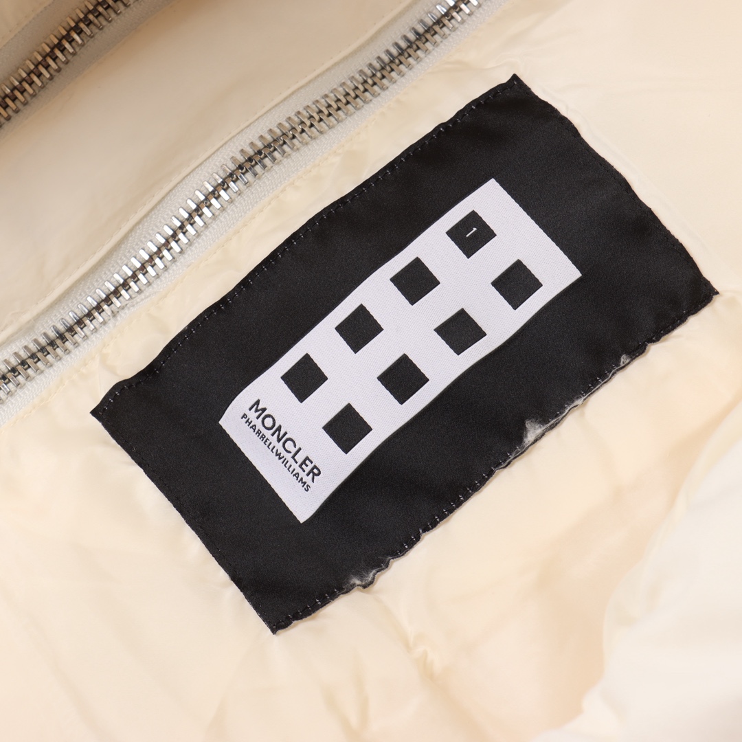 ONCLER GENIUS x Willow Smith联名款 FW25 双头拉链可调节袖口刺绣徽标贴片羽绒服-Chinese UA Cheap High Quatity Brand Clothes Bags handbags Sneakers wholesale wholesaler seller from China Factory suppliers Fashion Clothing Shoes best Quality Beautiful Price ONCLER GENIUS x Willow Smith联名款 FW25 双头拉链可调节袖口刺绣徽标贴片羽绒服