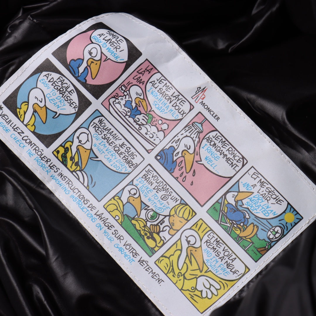 ONCLER蒙口 雾面哑光长款玛雅羽绒服 白鸭绒这款男士长款羽绒夹克经典美学