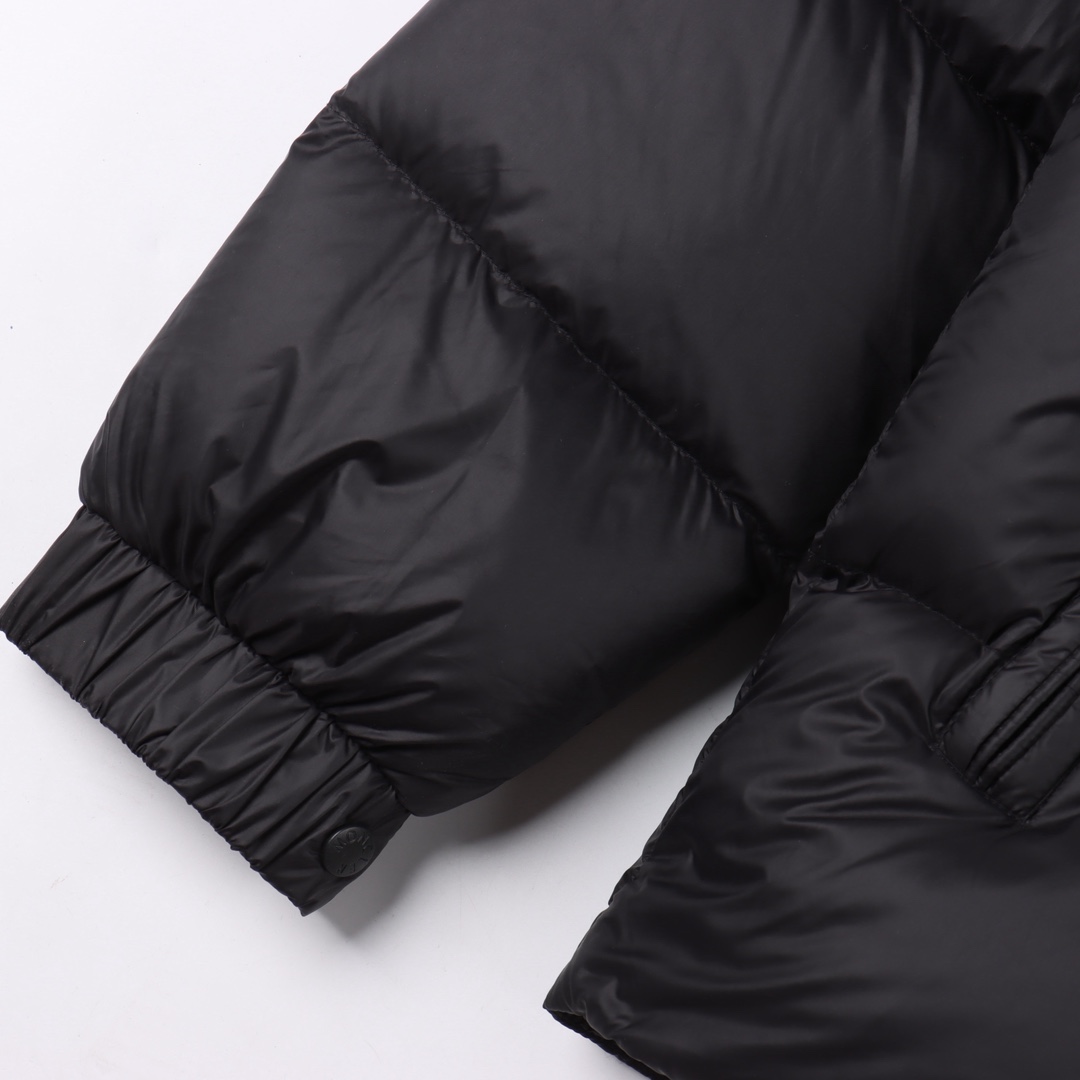 Monclet蒙口Citala立领羽绒服 大标爆款轻鹅绒男女同款羽绒服夹克外套 黑色 蓝色-Chinese UA Cheap High Quatity Brand Clothes Bags handbags Sneakers wholesale wholesaler seller from China Factory suppliers Fashion Clothing Shoes best Quality Beautiful Price Monclet蒙口Citala立领羽绒服 大标爆款轻鹅绒男女同款羽绒服夹克外套 黑色 蓝色