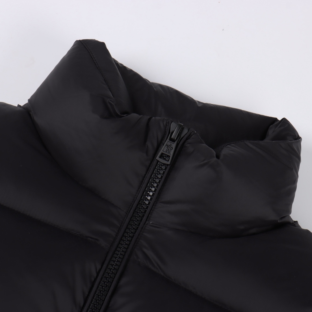 Monclet蒙口Citala立领羽绒服 大标爆款轻鹅绒男女同款羽绒服夹克外套 黑色 蓝色-Chinese UA Cheap High Quatity Brand Clothes Bags handbags Sneakers wholesale wholesaler seller from China Factory suppliers Fashion Clothing Shoes best Quality Beautiful Price Monclet蒙口Citala立领羽绒服 大标爆款轻鹅绒男女同款羽绒服夹克外套 黑色 蓝色