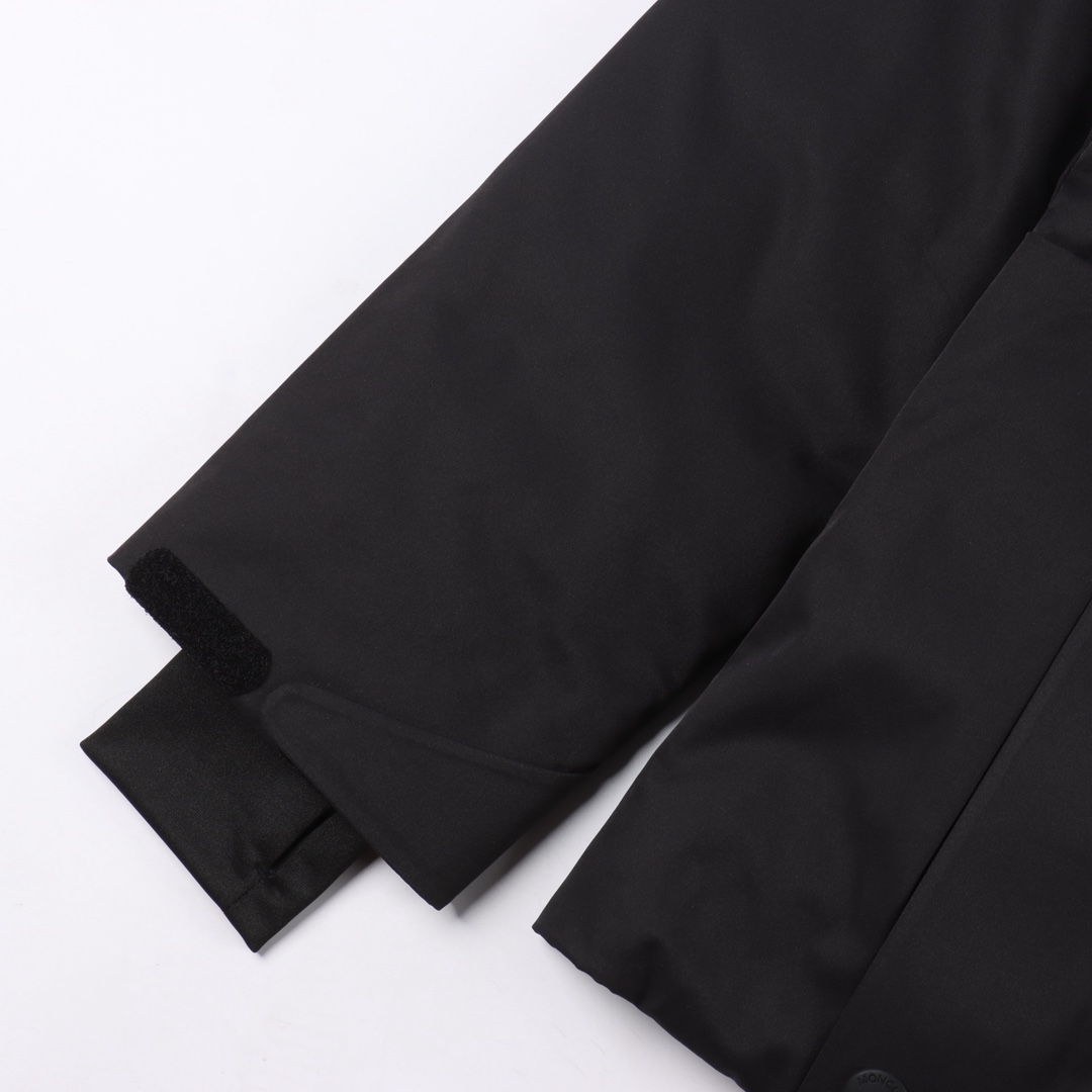Moncler 蒙口 25秋冬 Bauges披肩连帽狐狸毛领羽绒服