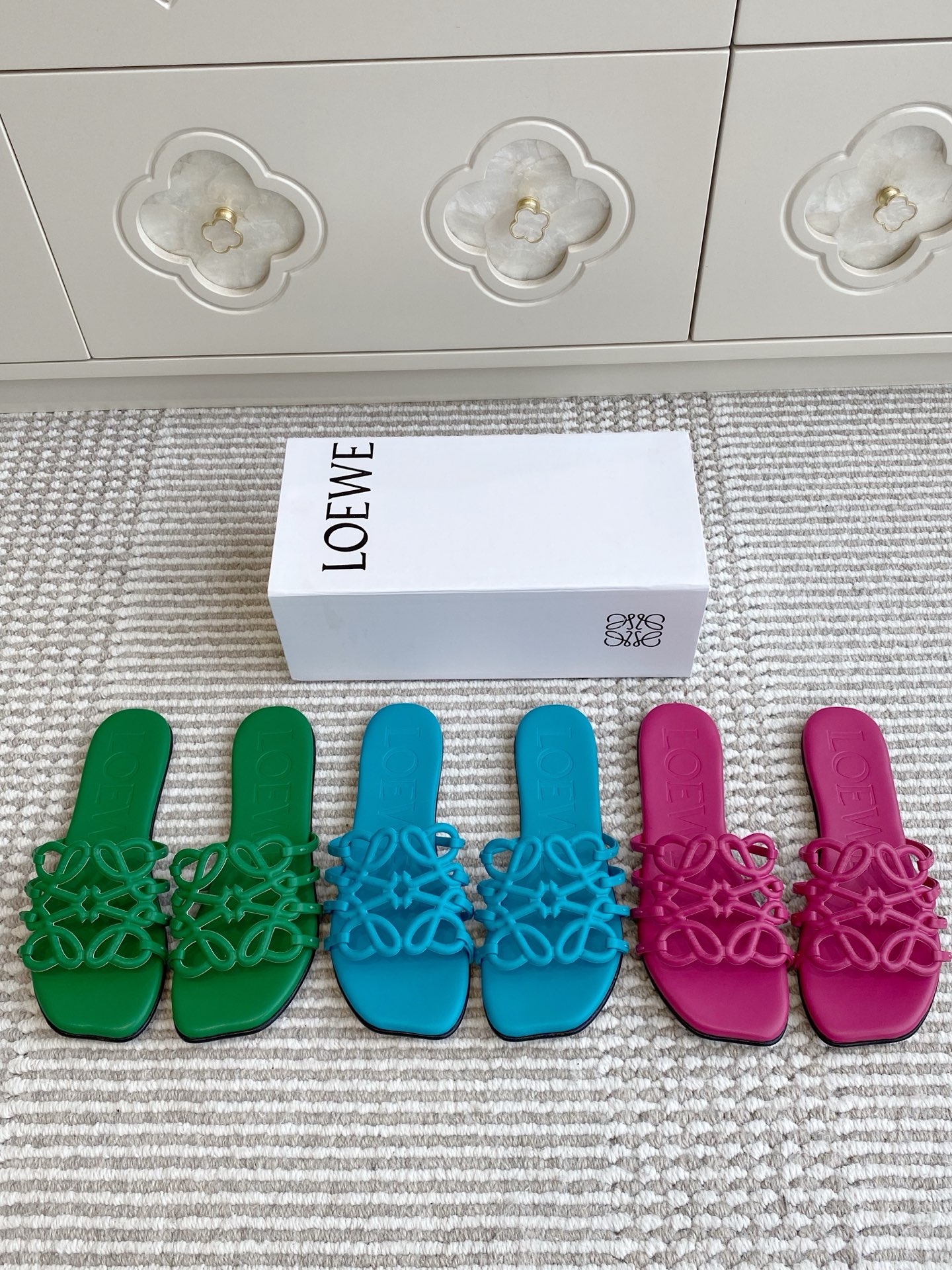 NO:403027,Loewe·New color of slippers, slippers, loewe, slippers19860909Loewe·拖鞋新色,拖鞋,loewe,slippers,Women's Shoes