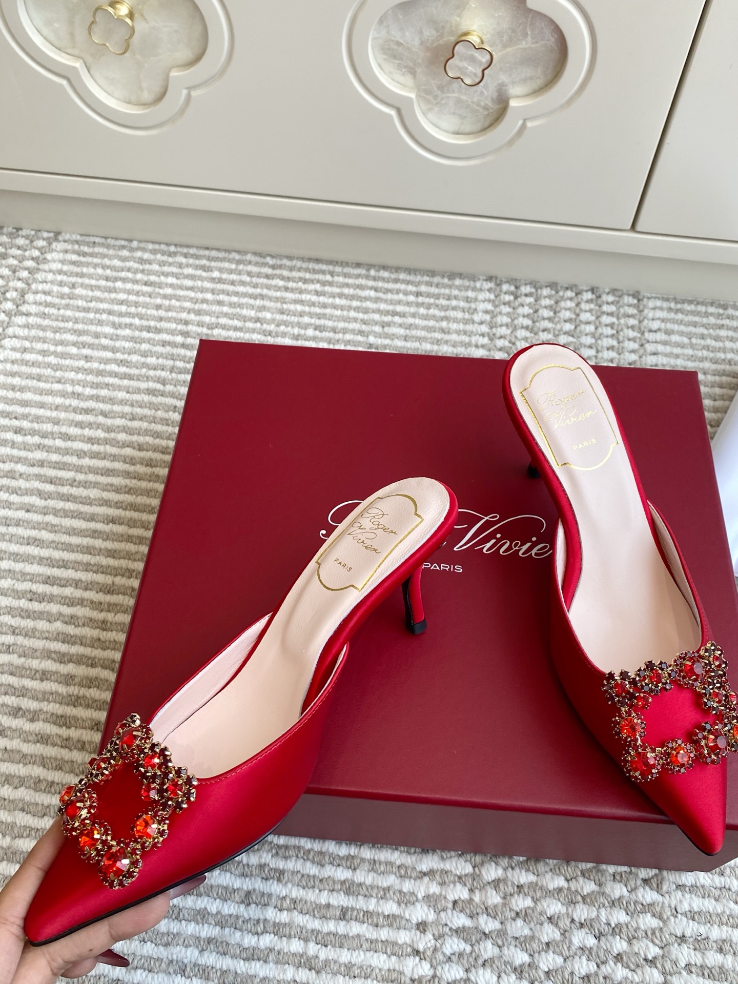 Efflorescence Muller Silk Slippers: Elegant Choice for Important Events - 图片 1