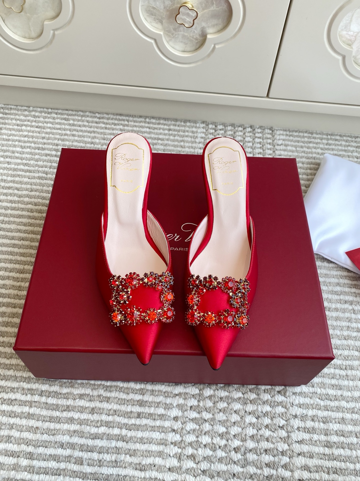 Efflorescence Muller Silk Slippers: Elegant Choice for Important Events - 图片 2