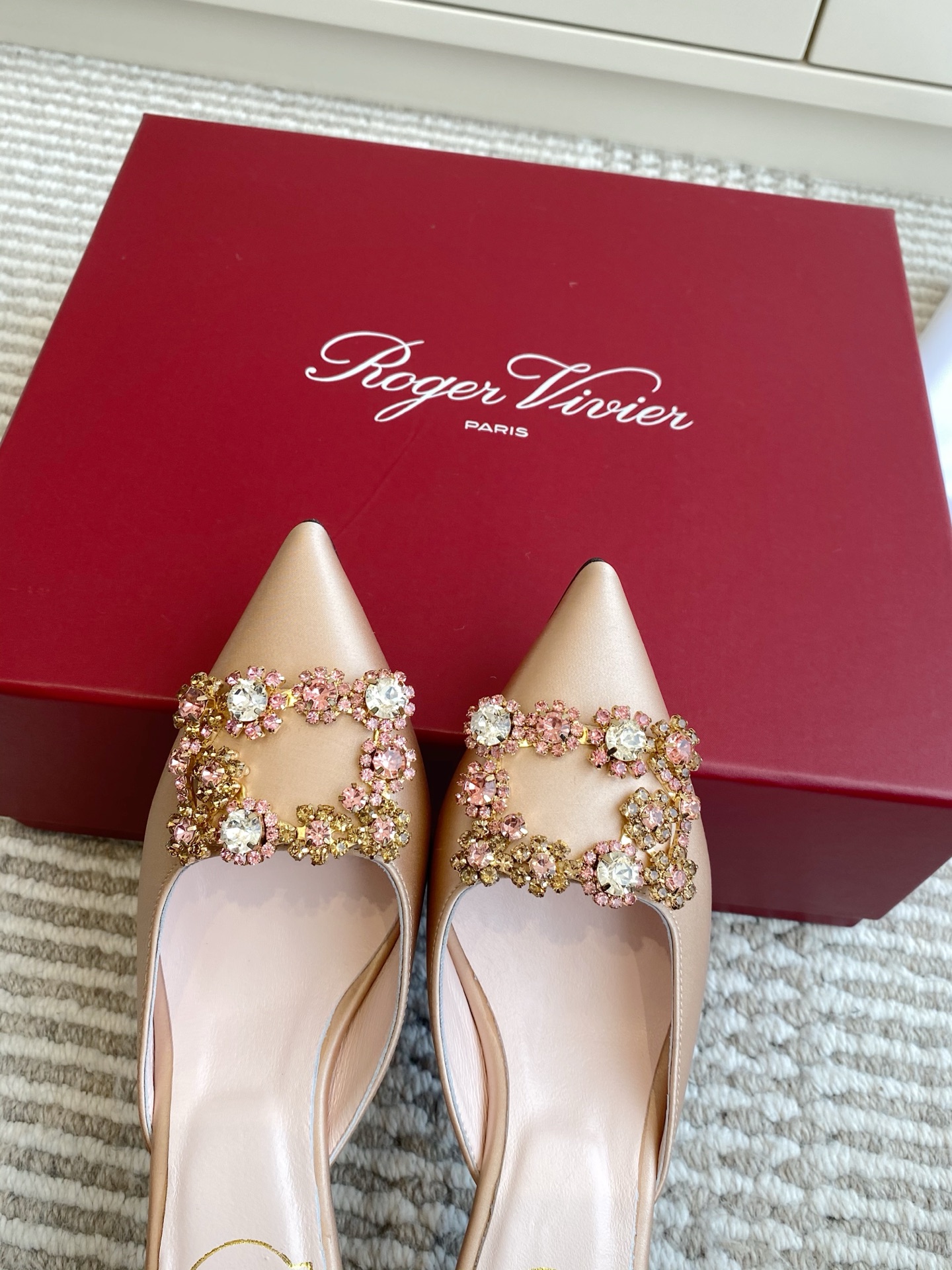 Roger Vivier Efflorescence Silk Muller Slippers: Elegant Handmade Statement Shoes for Special Events - 图片 6