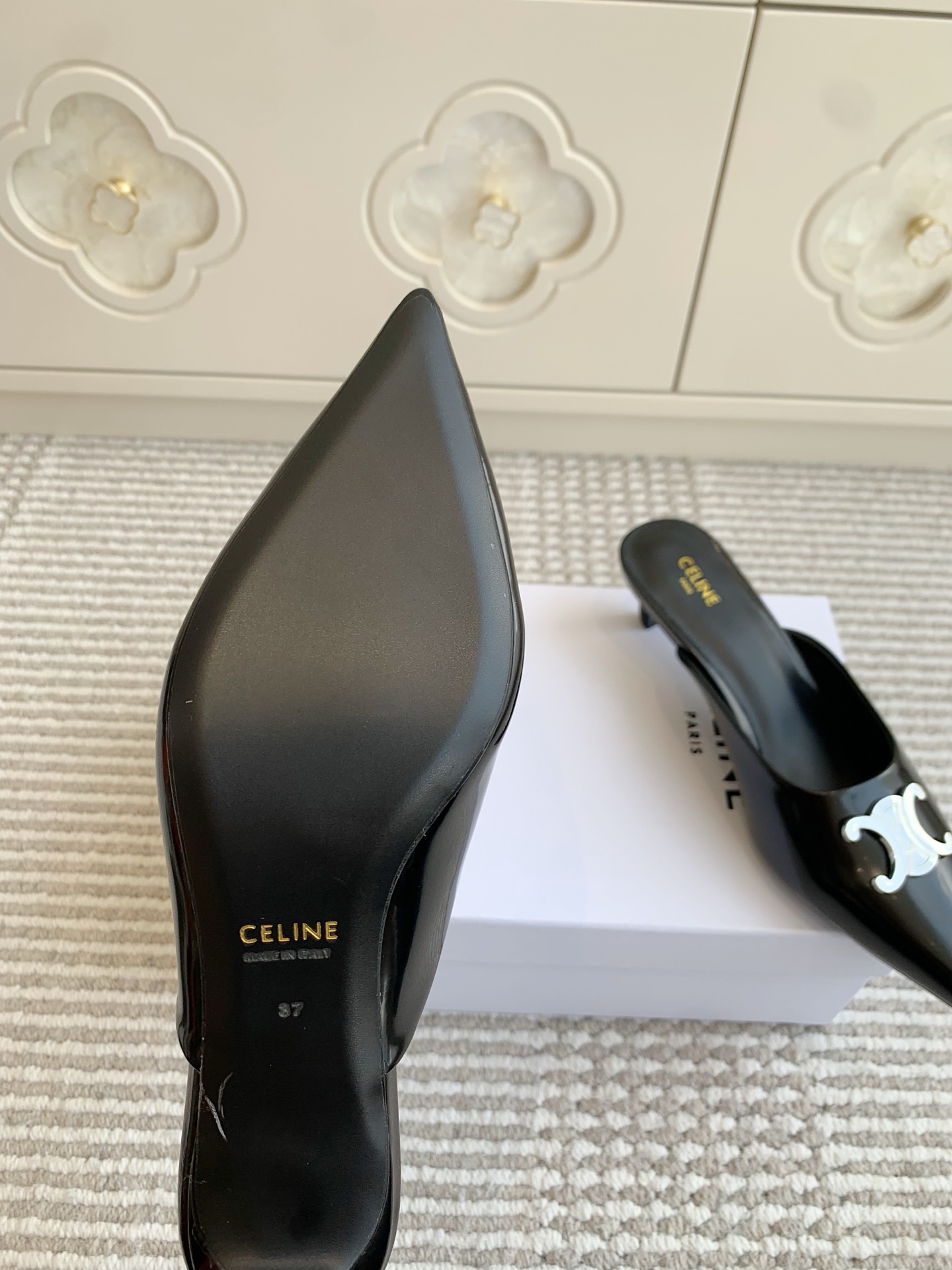 2025 SS Celine Selin Collection: Stylish Shoes with Imported Materials and Unique Design - 图片 8