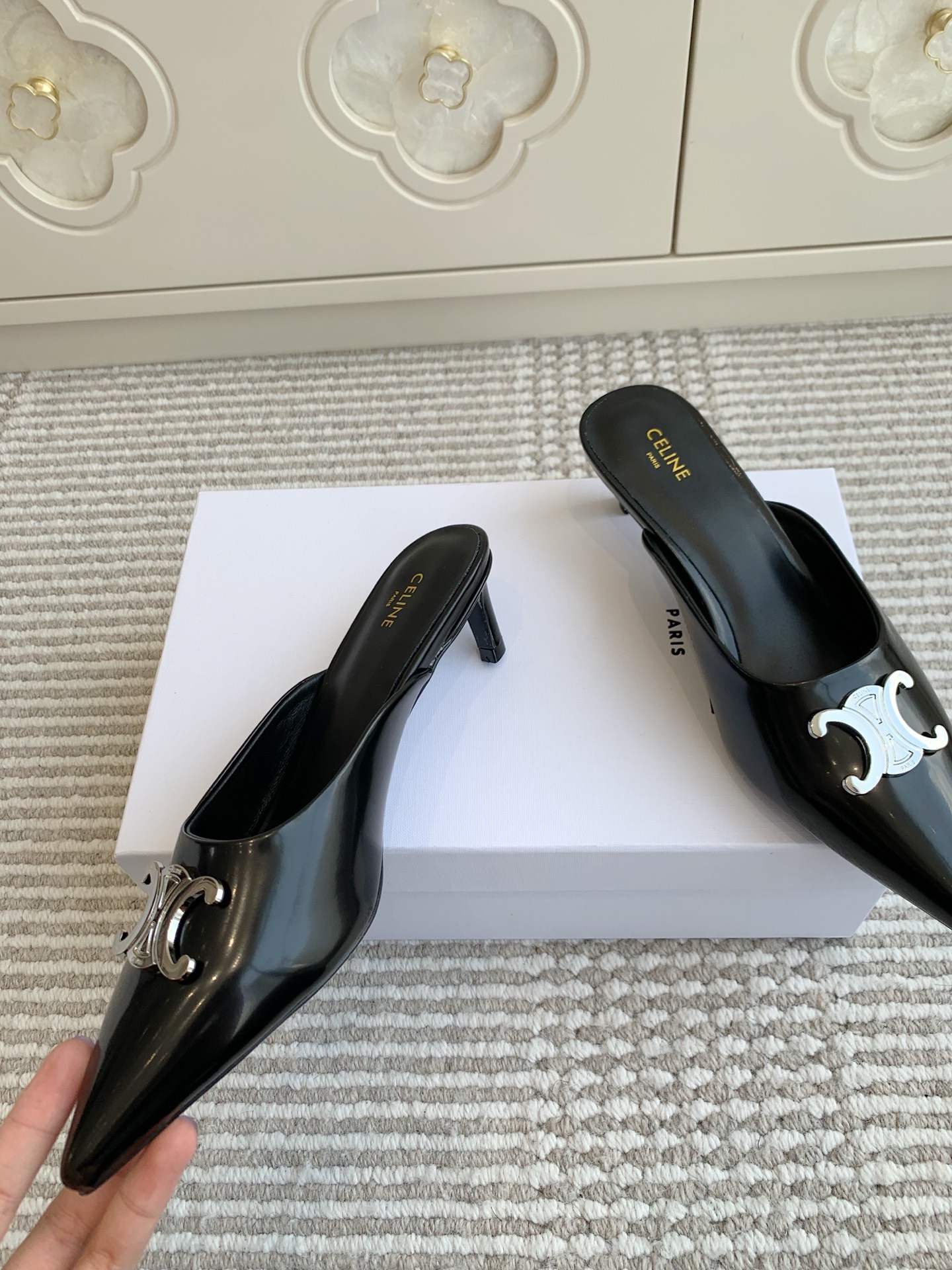 2025 SS Celine Selin Collection: Stylish Shoes with Imported Materials and Unique Design