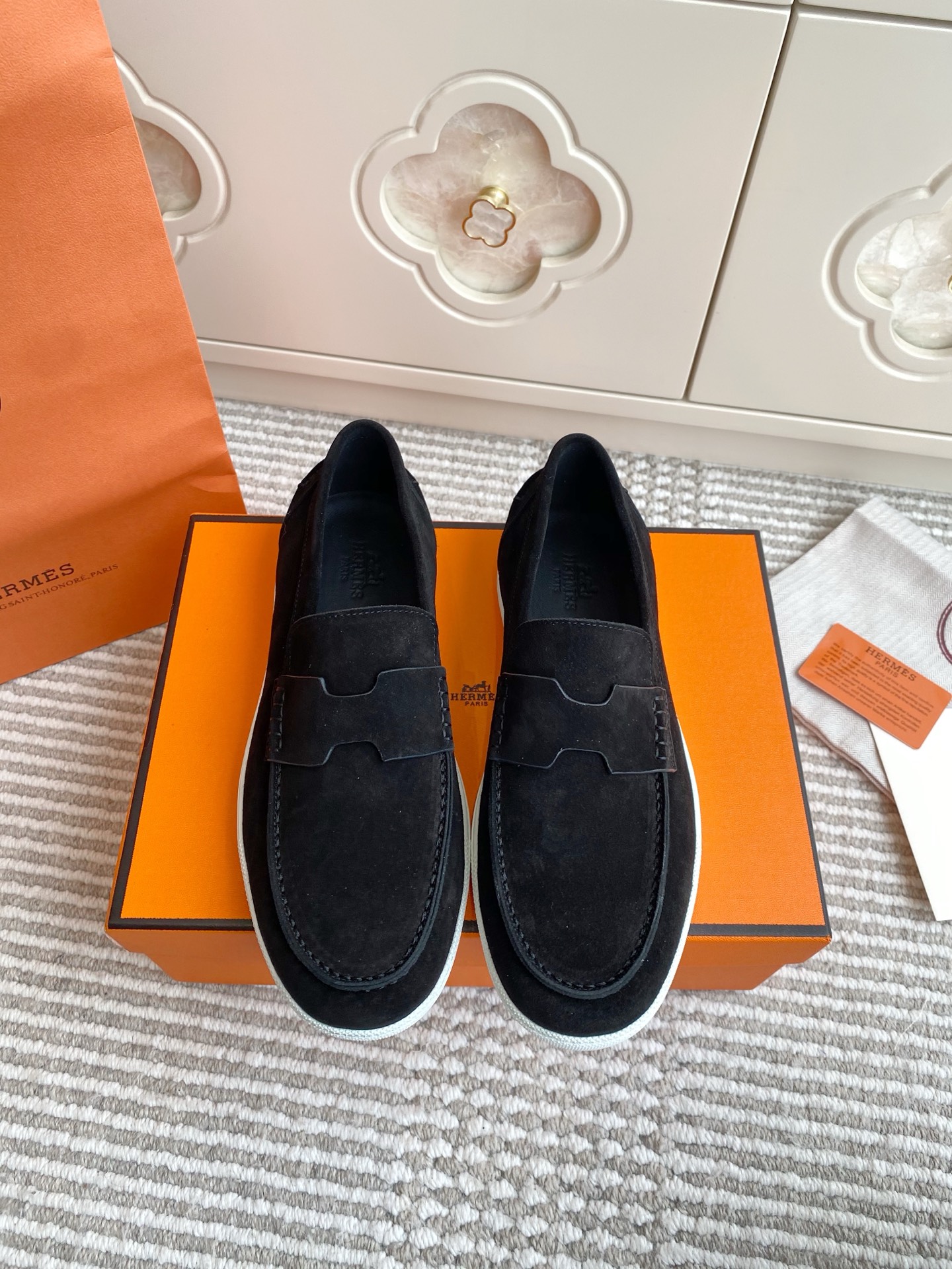 NO:357368,Real price Hermes H Home Couple Casual Light Loafers Top quality Classic 