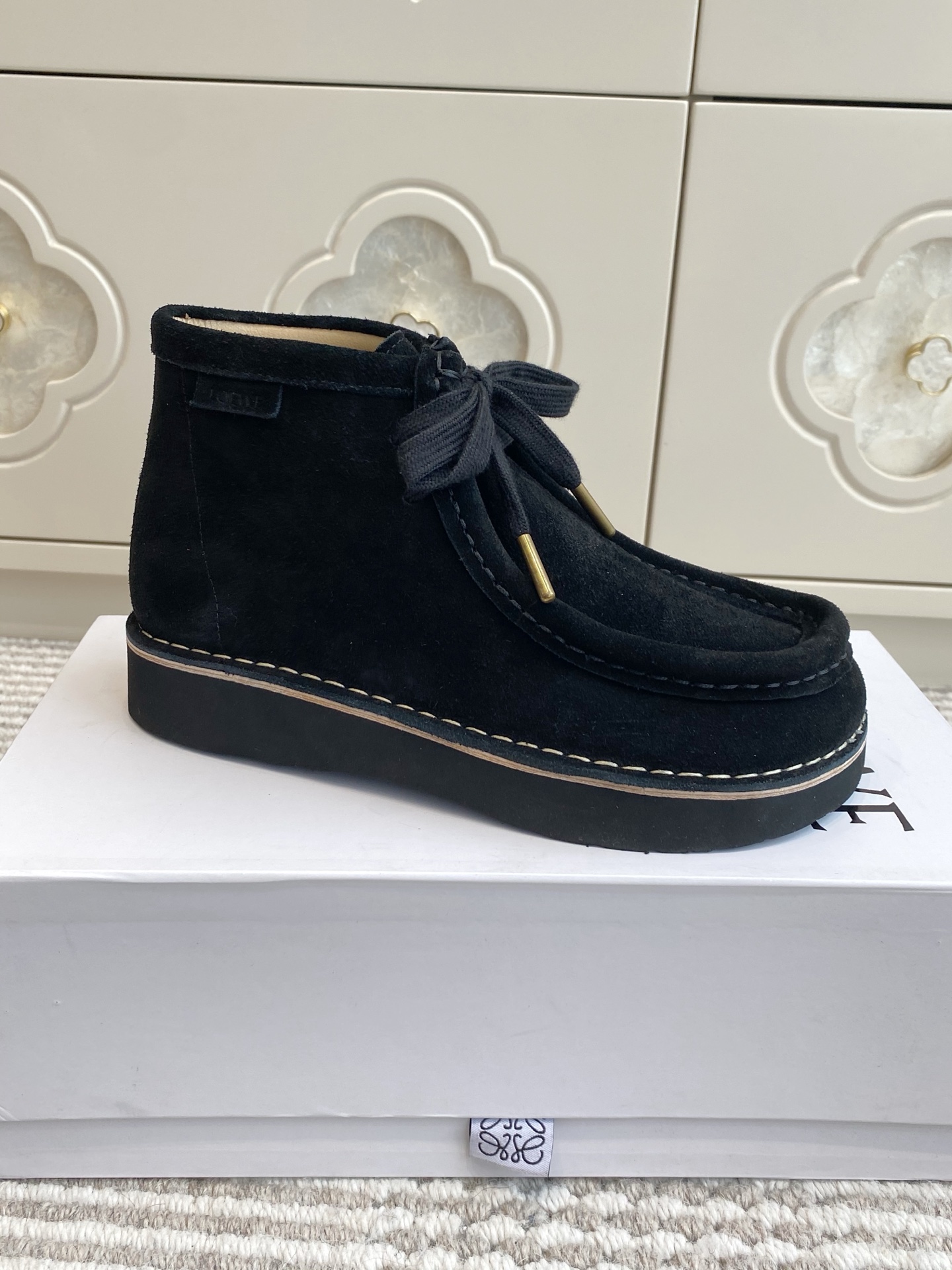 Title: P648 Lovers Derby Shoes Summary Summary: Round-head cow-skin shoes with mokasin-skin tips, logo colleges, rubber base, and comfy fit in sizes 35- - 图片 5