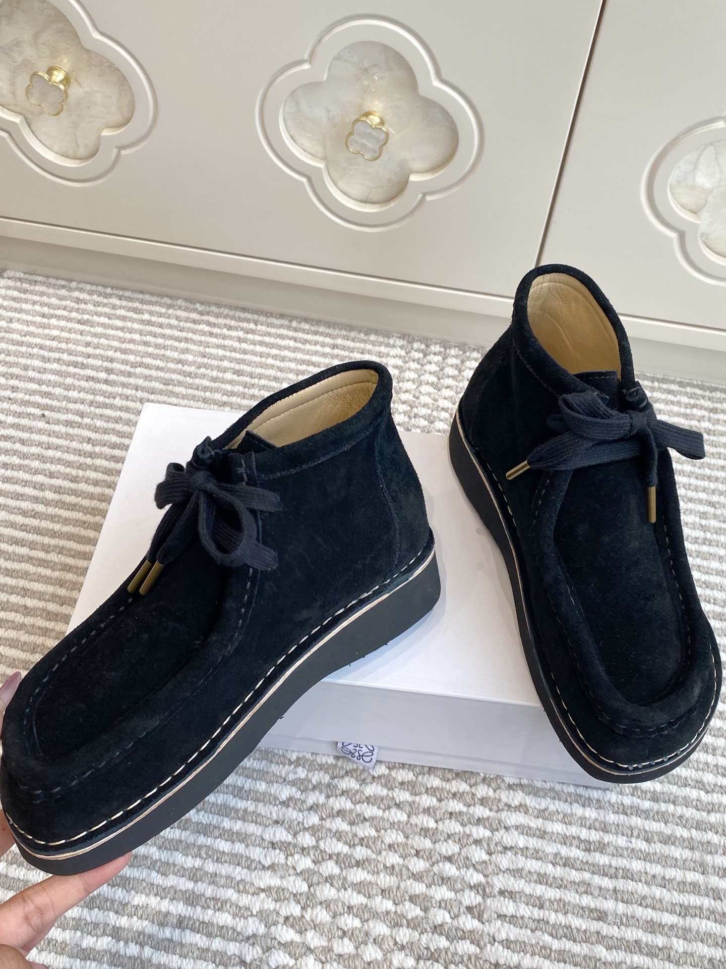Title: P648 Lovers Derby Shoes Summary Summary: Round-head cow-skin shoes with mokasin-skin tips, logo colleges, rubber base, and comfy fit in sizes 35- - 图片 4