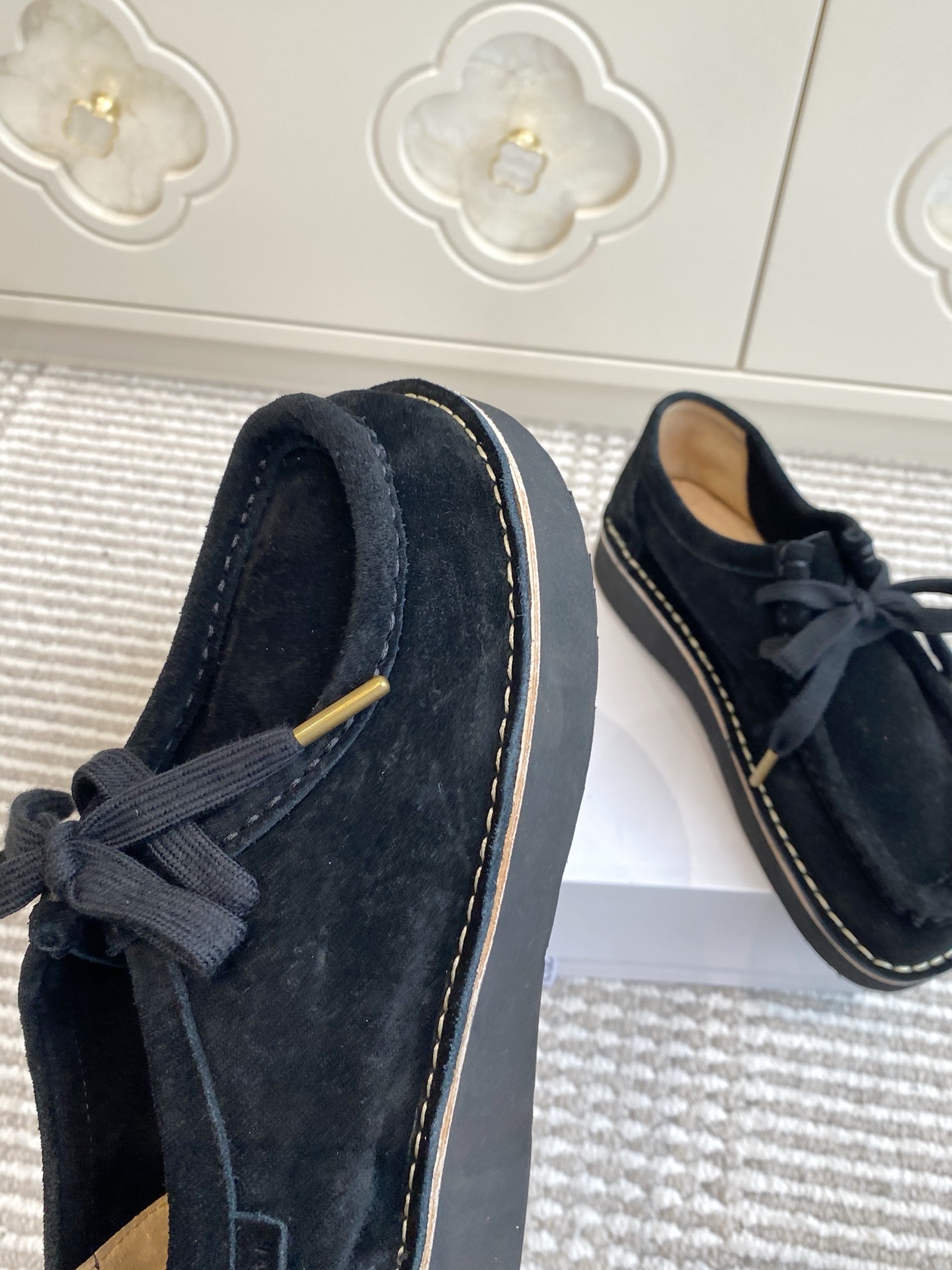 “Round-Head Cow-Skin Derby Shoes Review: Comfortable and Stylish Footwear for Men, Sizes 35-45” - 图片 5