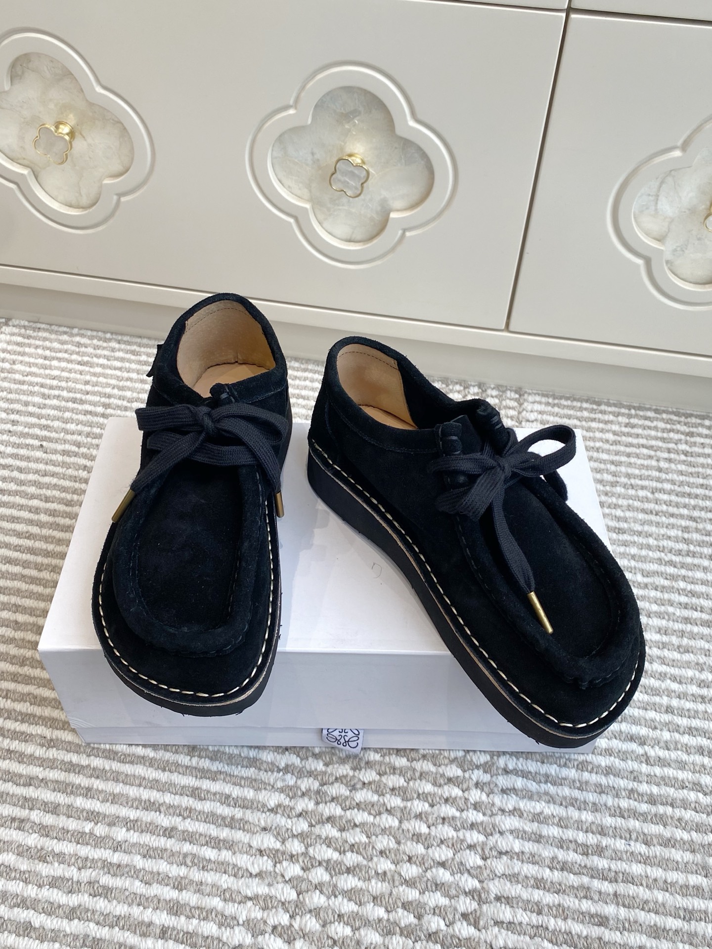 “Round-Head Cow-Skin Derby Shoes Review: Comfortable and Stylish Footwear for Men, Sizes 35-45” - 图片 3