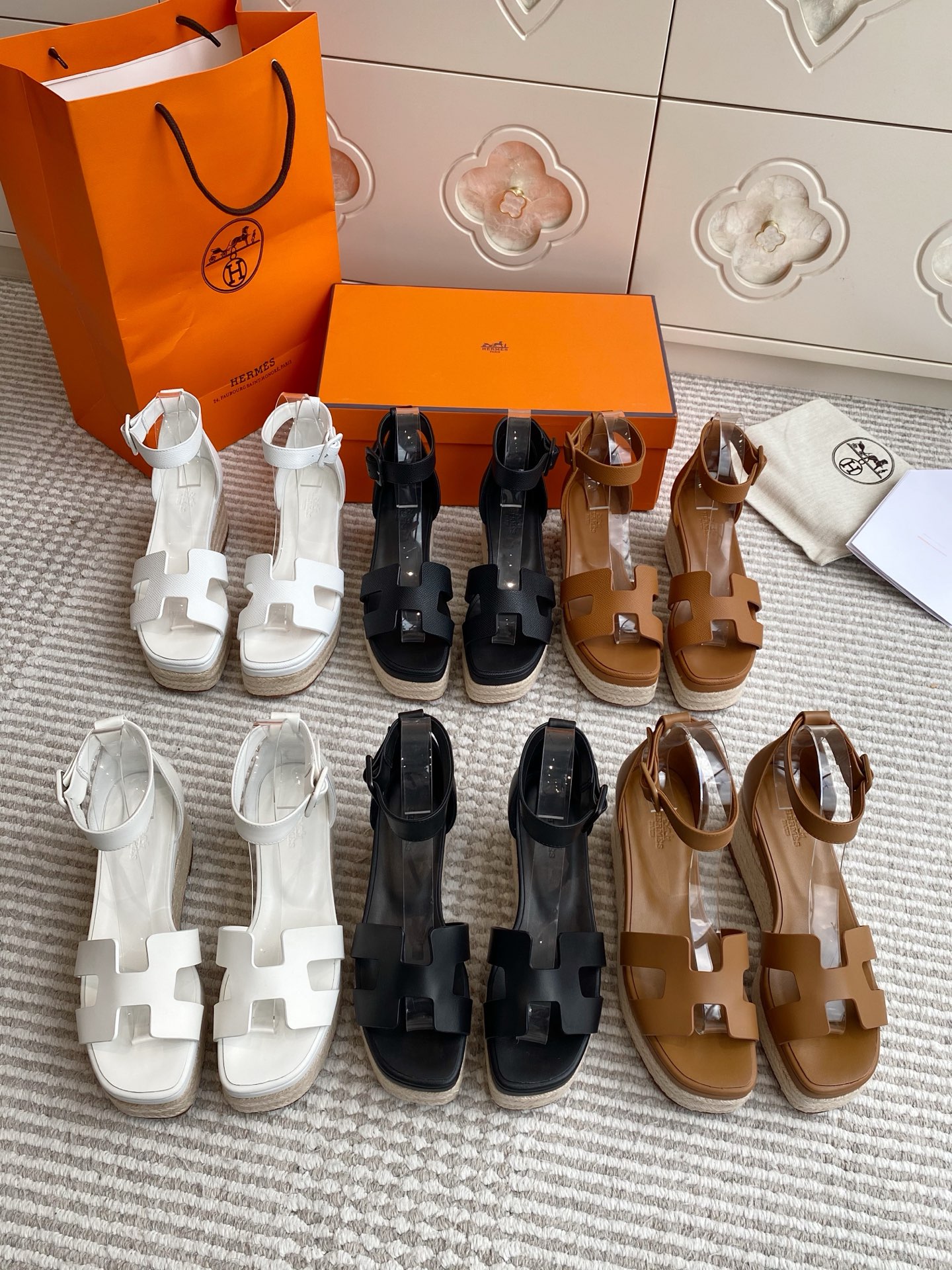 NO:543317,Hermes·Shared wedge sandals·35-41,High heels sandals,hermes,sandals,high heels,espadrilles19860909Hermes·草编坡跟凉鞋·35-41,高跟鞋凉鞋,hermes,sandals,high heels,espadrilles,Women's Shoes