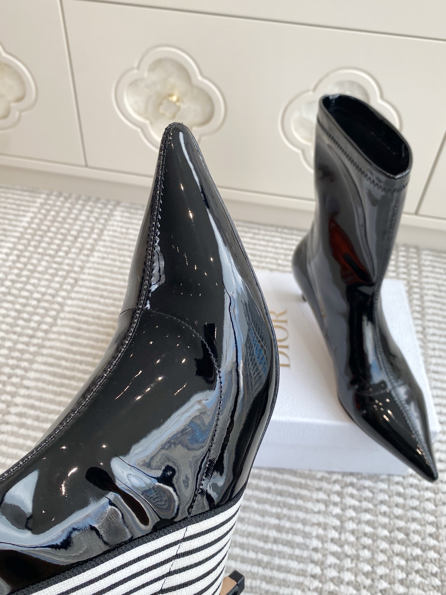 Dior 迪奥〰️秋冬新款🆕Optical-D刺绣织带弹力高筒靴 瘦腿女靴 ✔️明星同款CD字母logo立体刺绣提花Gr Dior 迪奥〰️秋冬新款🆕Optical-D刺绣织带弹力高筒靴 瘦腿女靴 ✔️明星同款CD字母logo立体刺绣提花Gr