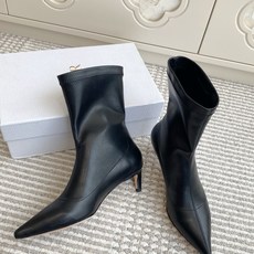 Dior 迪奥〰️秋冬新款🆕Optical-D刺绣织带弹力高筒靴 瘦腿女靴 ✔️明星同款CD字母logo立体刺绣提花Gr Dior 迪奥〰️秋冬新款🆕Optical-D刺绣织带弹力高筒靴 瘦腿女靴 ✔️明星同款CD字母logo立体刺绣提花Gr
