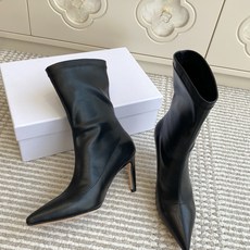 Dior 迪奥〰️秋冬新款🆕Optical-D刺绣织带弹力高筒靴 瘦腿女靴 ✔️明星同款CD字母logo立体刺绣提花Gr Dior 迪奥〰️秋冬新款🆕Optical-D刺绣织带弹力高筒靴 瘦腿女靴 ✔️明星同款CD字母logo立体刺绣提花Gr