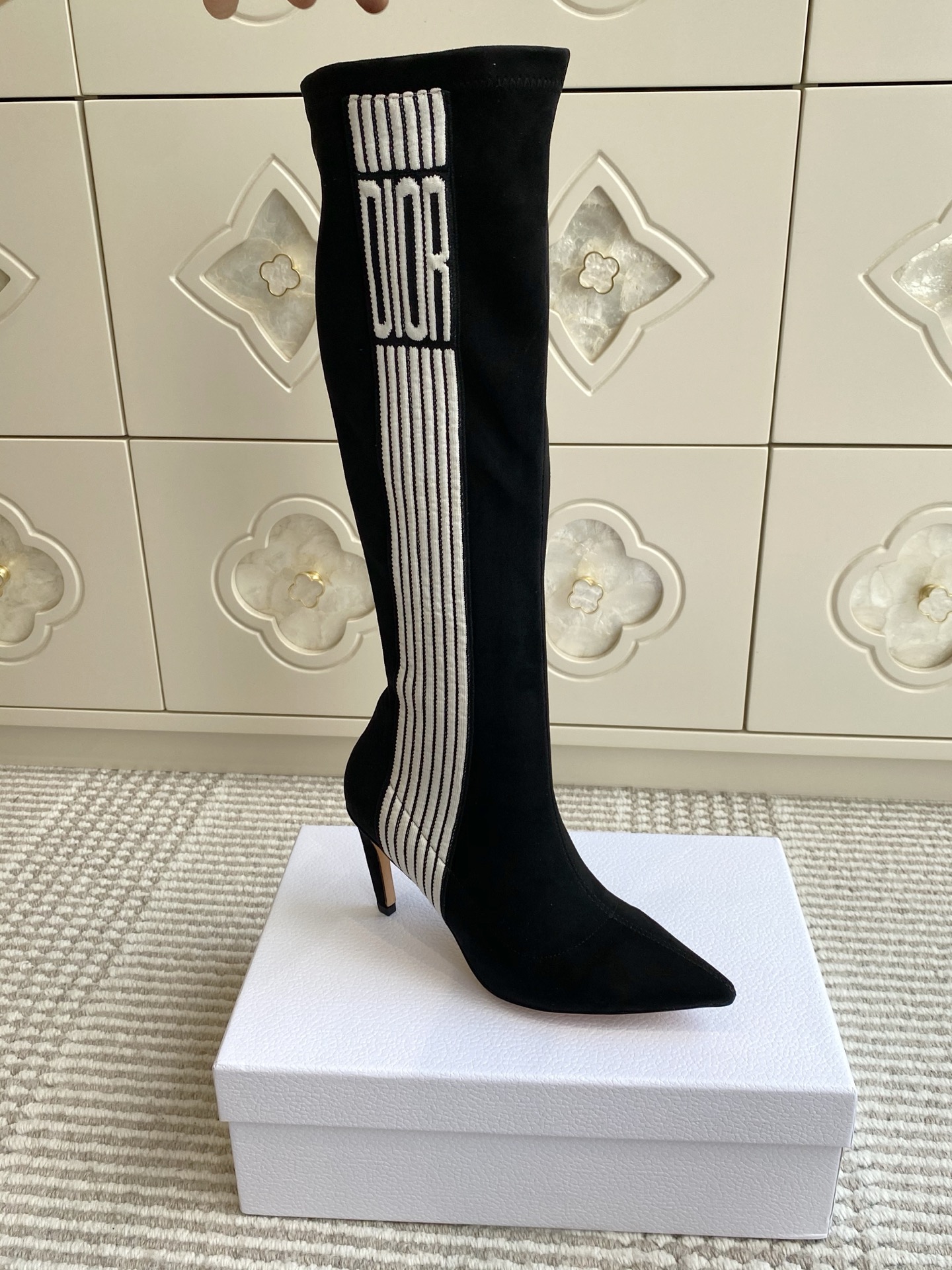 Dior 迪奥〰️秋冬新款🆕Optical-D刺绣织带弹力高筒靴 瘦腿女靴 ✔️明星同款CD字母logo立体刺绣提花Gr