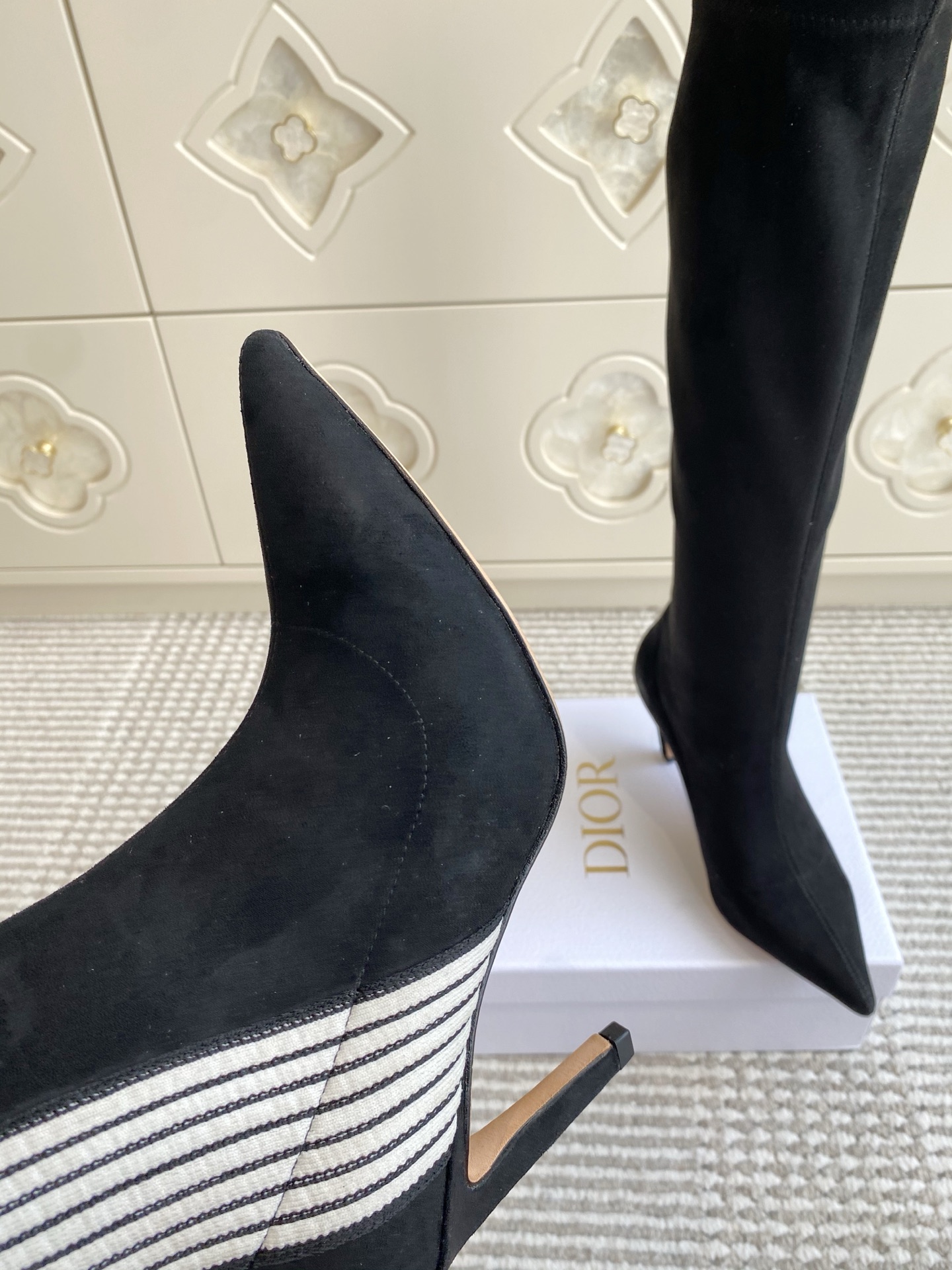 Dior 迪奥〰️秋冬新款🆕Optical-D刺绣织带弹力高筒靴 瘦腿女靴 ✔️明星同款CD字母logo立体刺绣提花Gr