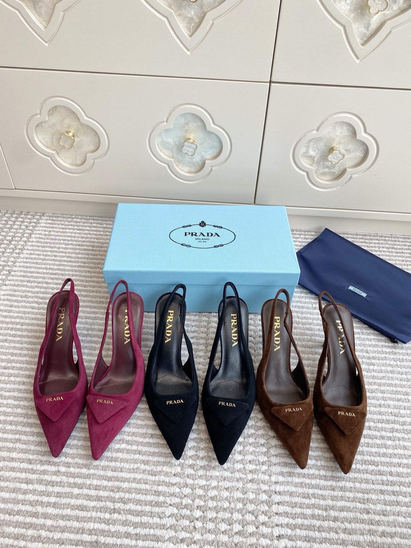 NO:564107,rada·triangle mark·high heels pointed toe shoes·34-41, high heels sandals, prada, sandals, high heels19860909rada·三角标·高跟尖头单鞋·34-41,高跟鞋凉鞋,prada,sandals,high heels,Women's Shoes
