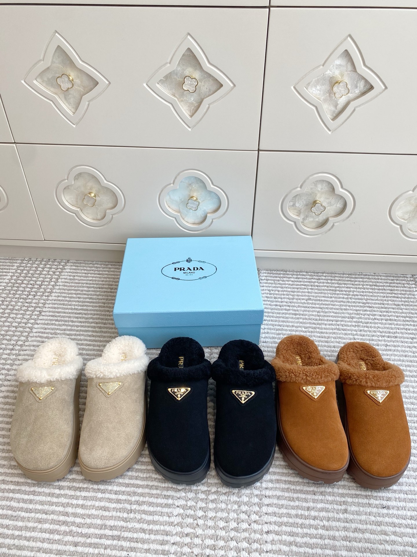 NO:645742,rada·thick-soled wool slippers·35-41, half-slip wool slippers, prada, slippers19860909rada·厚底羊毛拖鞋·35-41,半拖毛毛鞋,prada,slippers,Women's Shoes