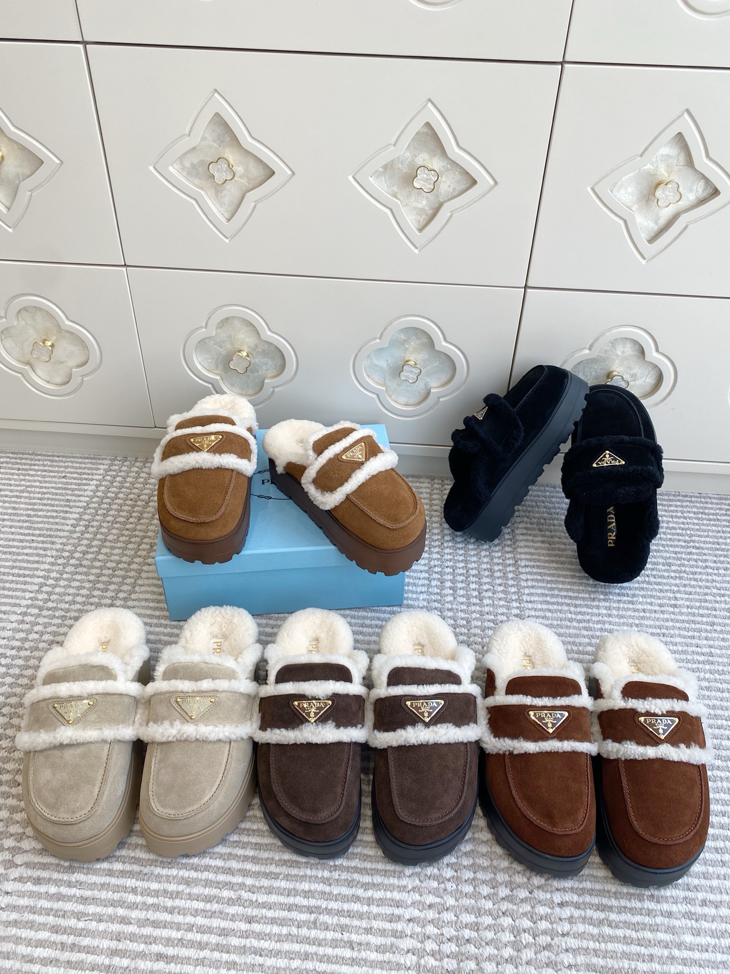 NO:645752,rada·thick-soled wool slippers·35-41, half-slip wool slippers, prada, slippers19860909rada·厚底羊毛拖鞋·35-41,半拖毛毛鞋,prada,slippers,Women's Shoes