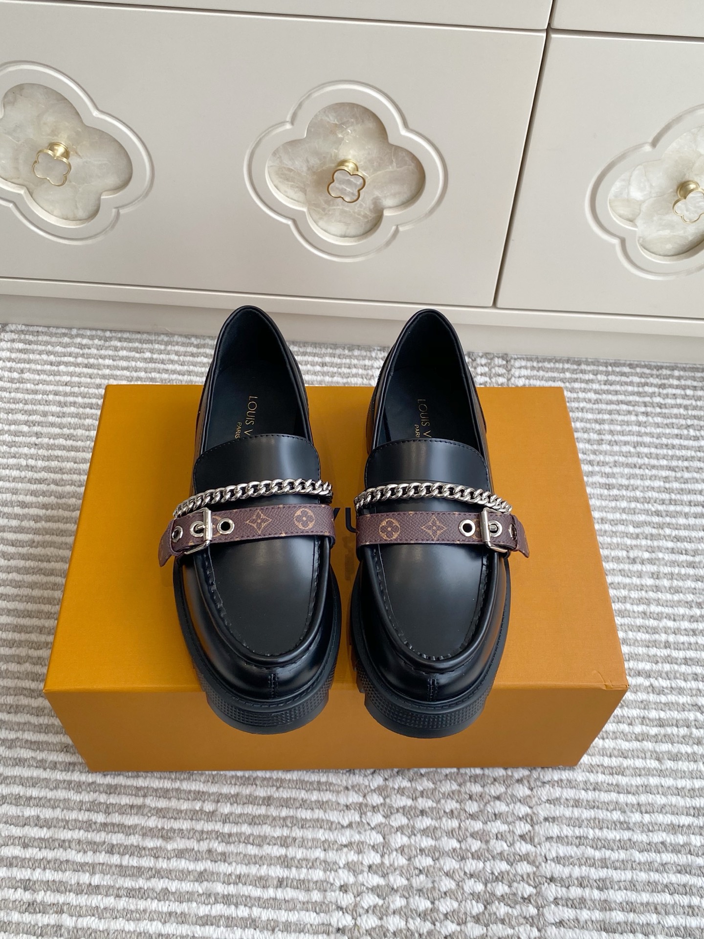 루이비통 신발 151559 Louis Vuitton Loafers