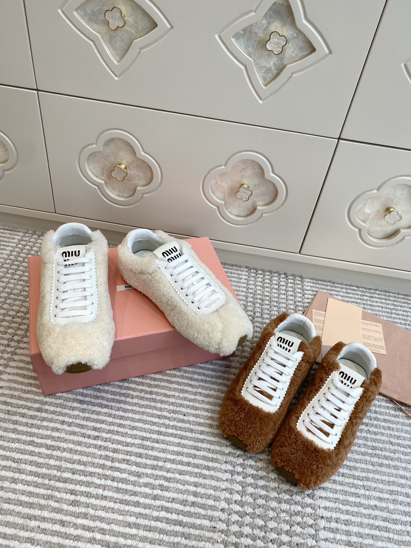 NO:645645,miumiu·Teddy moral training shoes·35-40,casual shoes/sports shoes,miumiu,sneakers19860909miumiu·泰迪德训鞋·35-40,休闲鞋/运动鞋,miumiu,sneakers,Women's Shoes