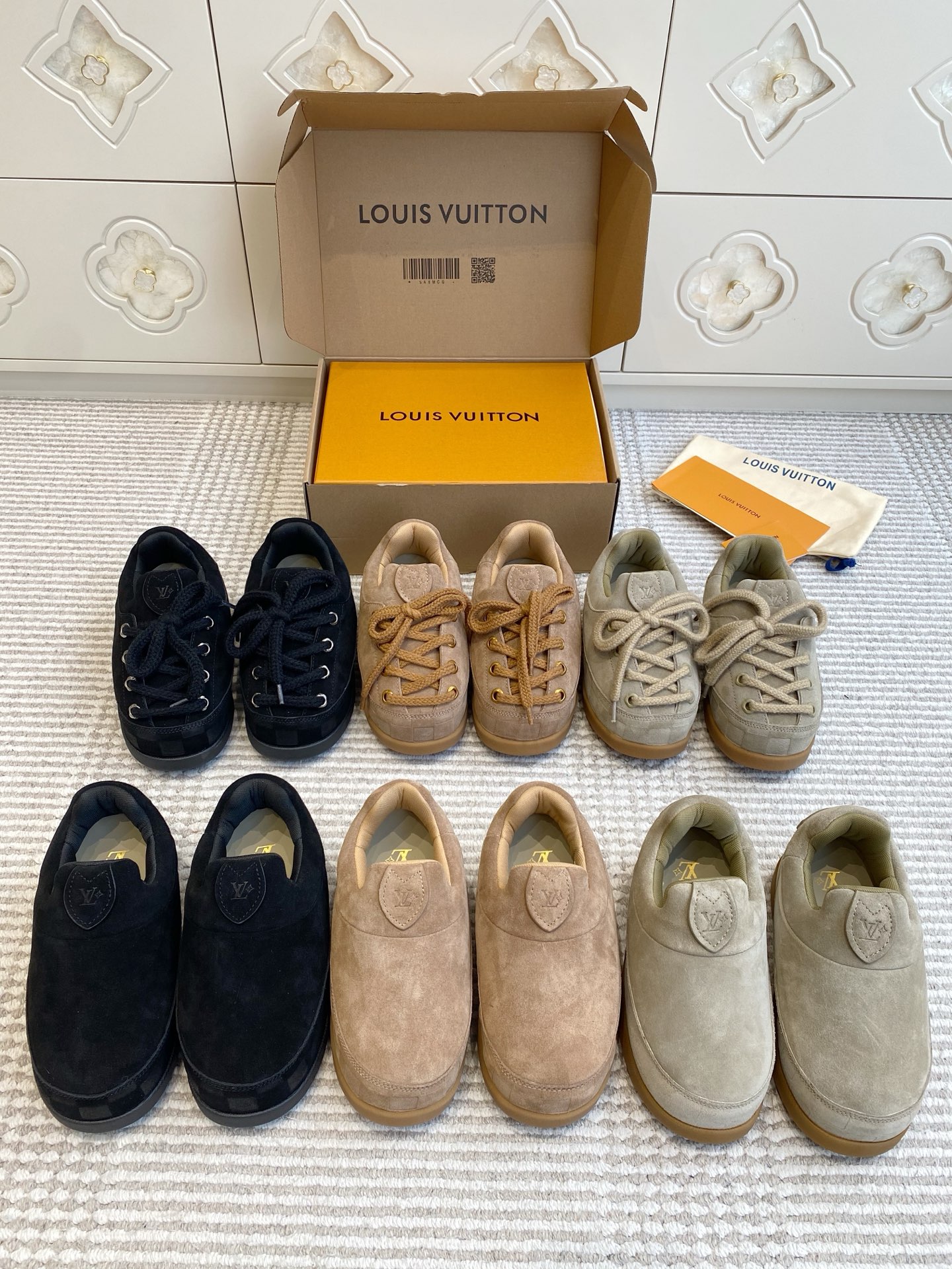 NO:645606,LV·Couple models·Bread shoes·35-45, fur shoes, louis vuitton19860909LV·情侣款·面包鞋·35-45,毛毛鞋,louis vuitton,Women's Shoes