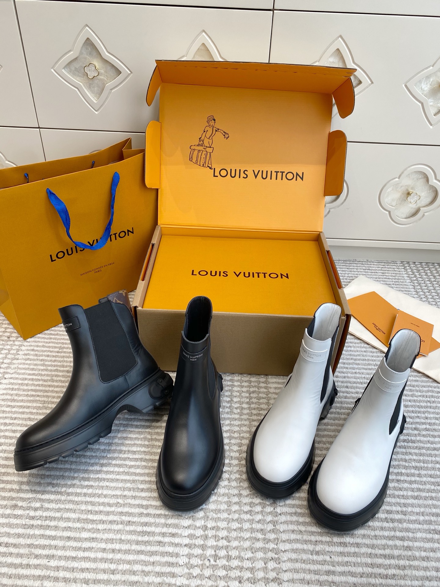 Louis Vuitton Chelsea Boots for Women, Leather Ankle Boots, Classic Style