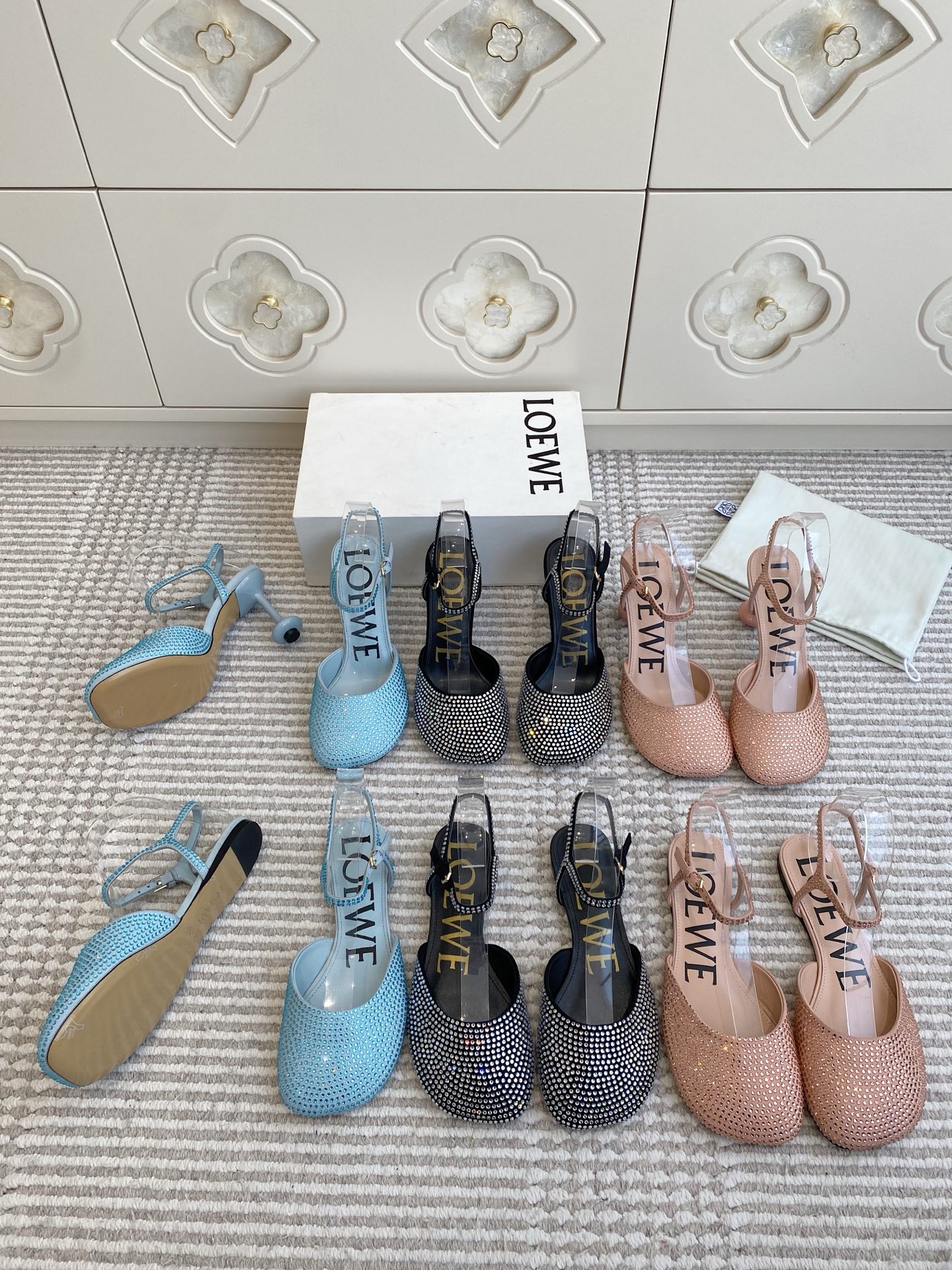 NO:723132,Loewe·Full diamond sandals·34-41,sandals,loewe,sandals19860909Loewe·满钻凉鞋·34-41,凉鞋,loewe,sandals,Women's Shoes