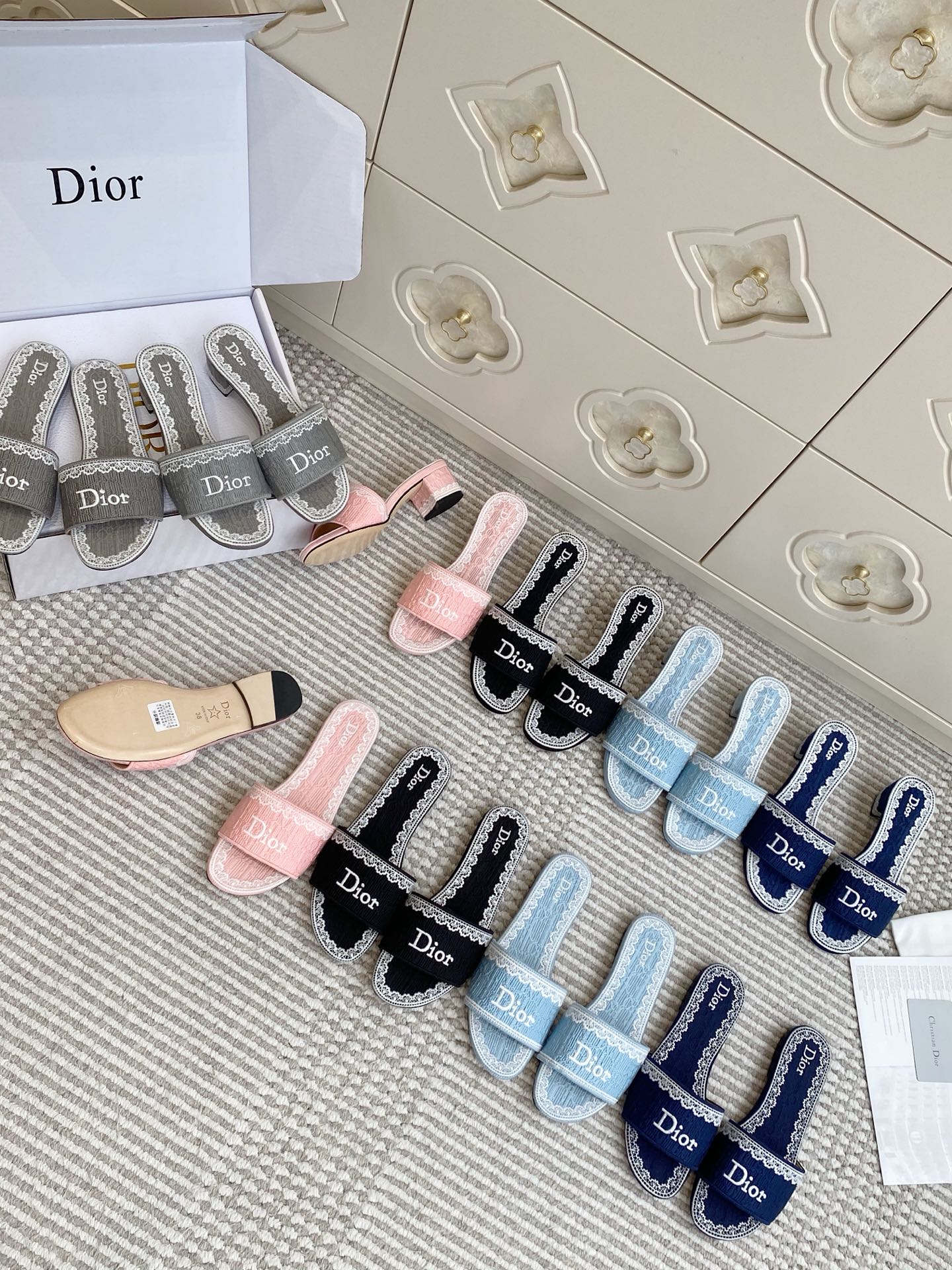 NO:924037,Dior · lace embroidered slippers · 35-41, slippers, dior, slippers19860909Dior·蕾丝花边刺绣拖鞋·35-41,拖鞋,dior,slippers,Women's Shoes