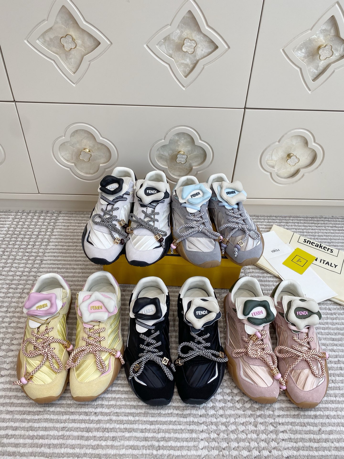 NO:785318,Fendi·Sunflower moral training shoes, casual shoes/sports shoes, fendi, sneakers19860909Fendi·太阳花德训鞋,休闲鞋/运动鞋,fendi,sneakers,Women's Shoes