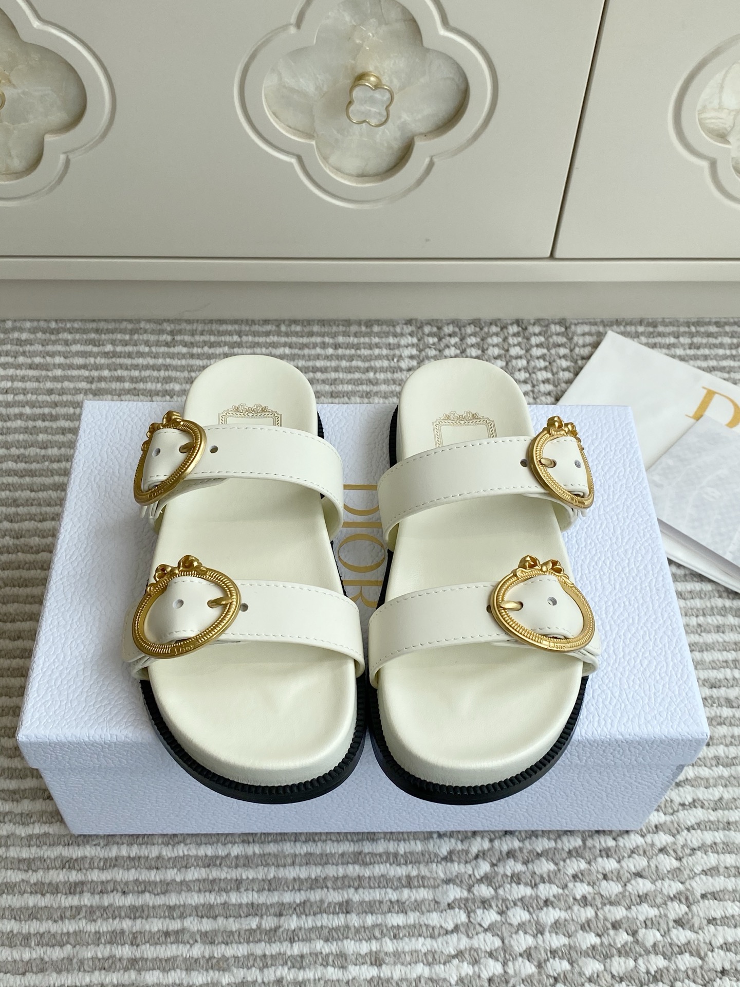 디올 신발 80020 Dior Shoes